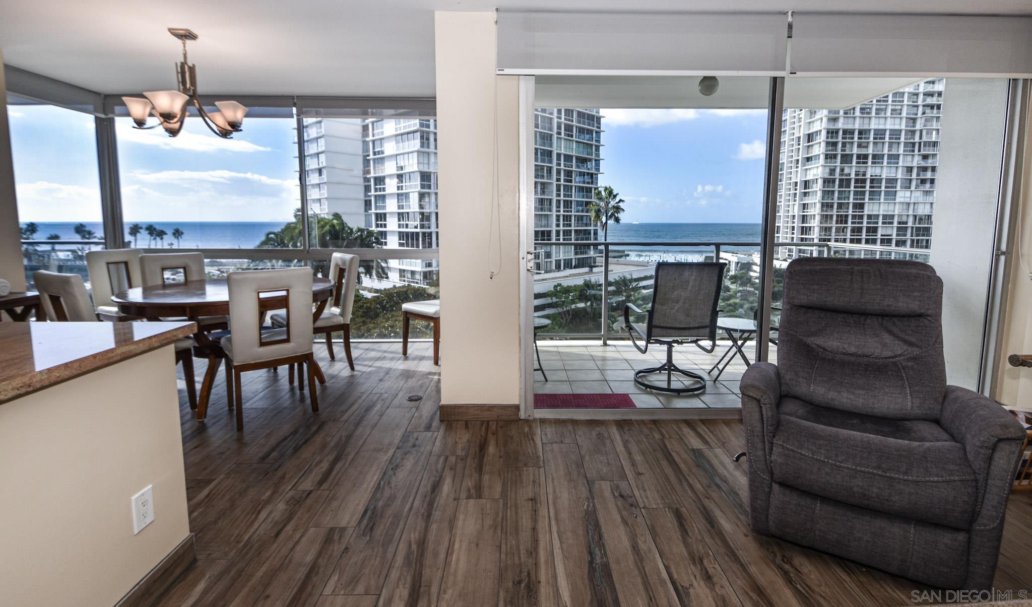 Detail Gallery Image 1 of 30 For 1770  Avenida Del Mundo  410, Coronado,  CA 92118 - 2 Beds | 2 Baths