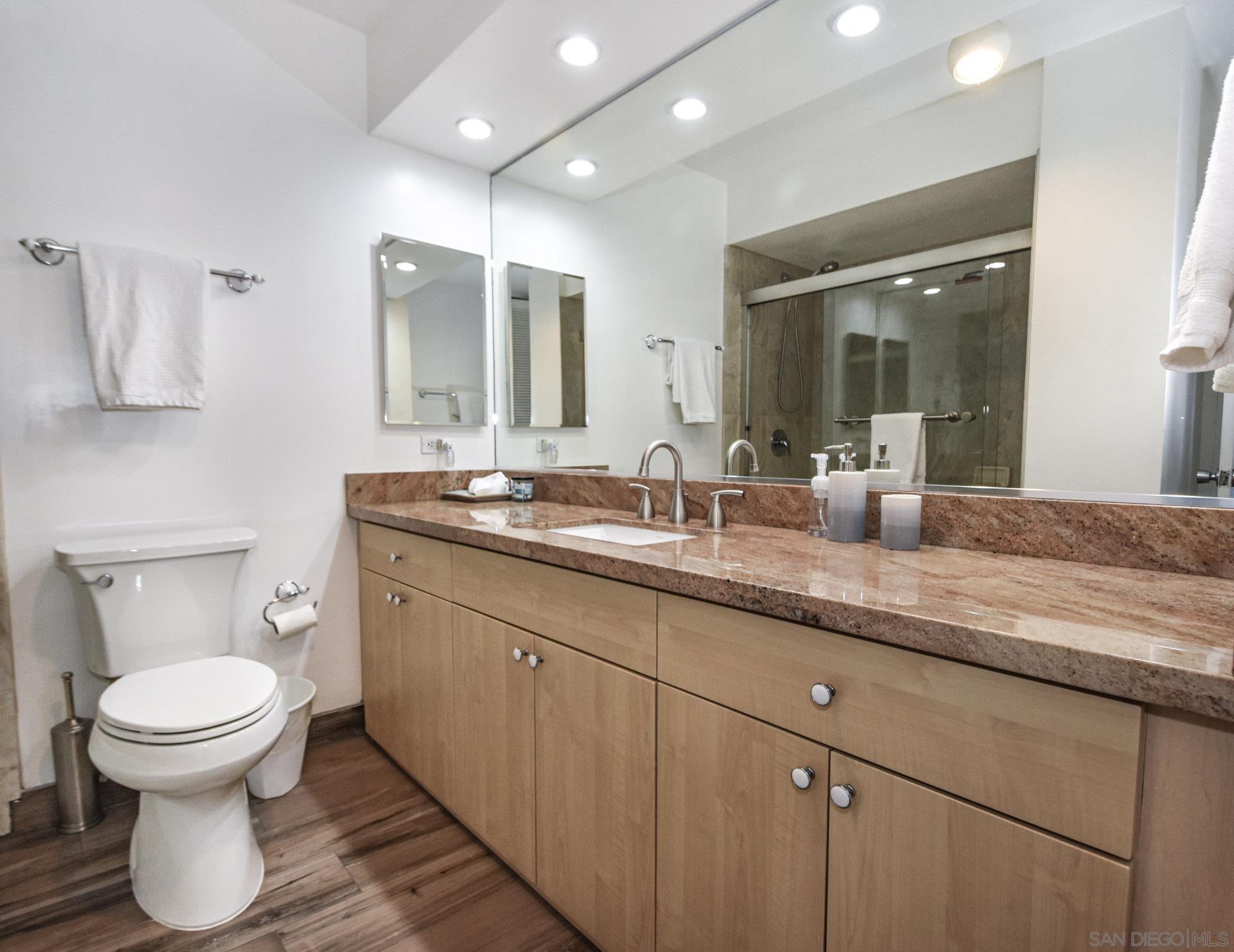 Detail Gallery Image 12 of 30 For 1770  Avenida Del Mundo  410, Coronado,  CA 92118 - 2 Beds | 2 Baths