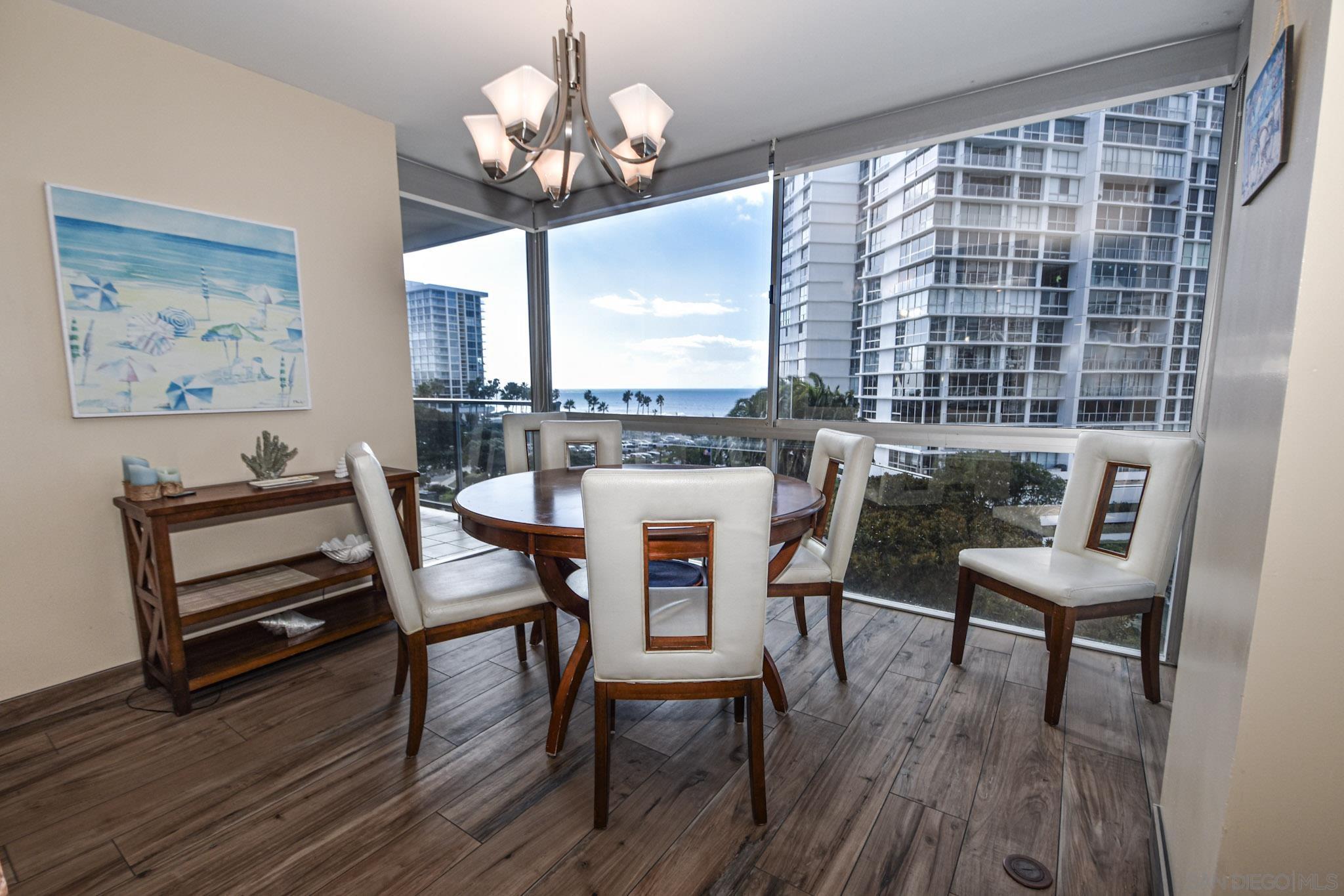 Detail Gallery Image 4 of 30 For 1770  Avenida Del Mundo  410, Coronado,  CA 92118 - 2 Beds | 2 Baths