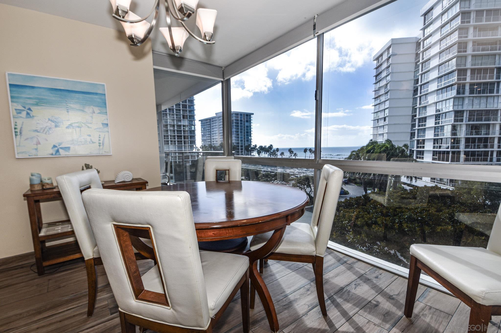 Detail Gallery Image 5 of 30 For 1770  Avenida Del Mundo  410, Coronado,  CA 92118 - 2 Beds | 2 Baths