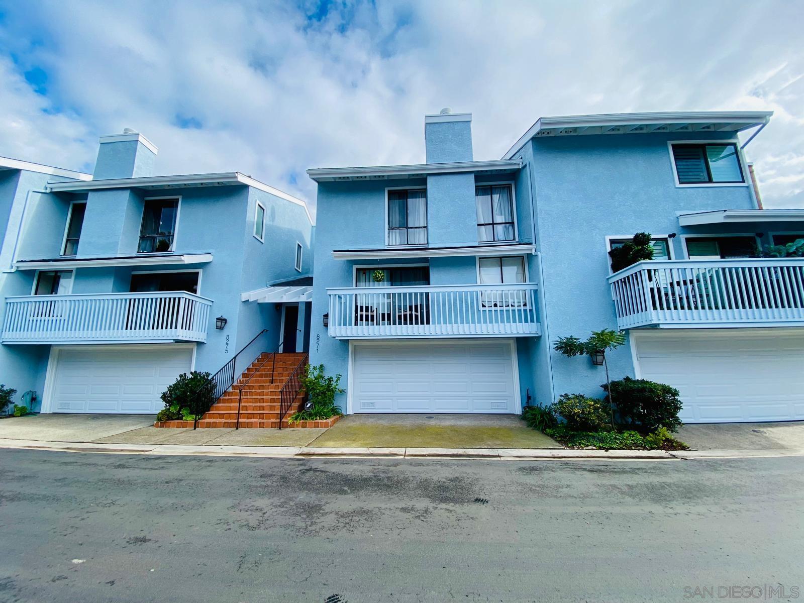 Detail Gallery Image 1 of 32 For 8271  Caminito Modena, La Jolla,  CA 92037 - 3 Beds | 2/1 Baths