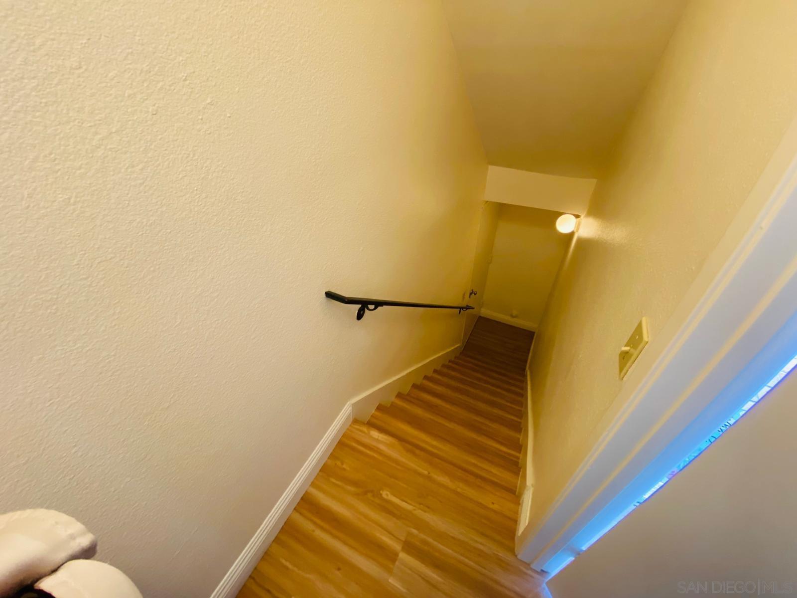 Detail Gallery Image 17 of 32 For 8271  Caminito Modena, La Jolla,  CA 92037 - 3 Beds | 2/1 Baths