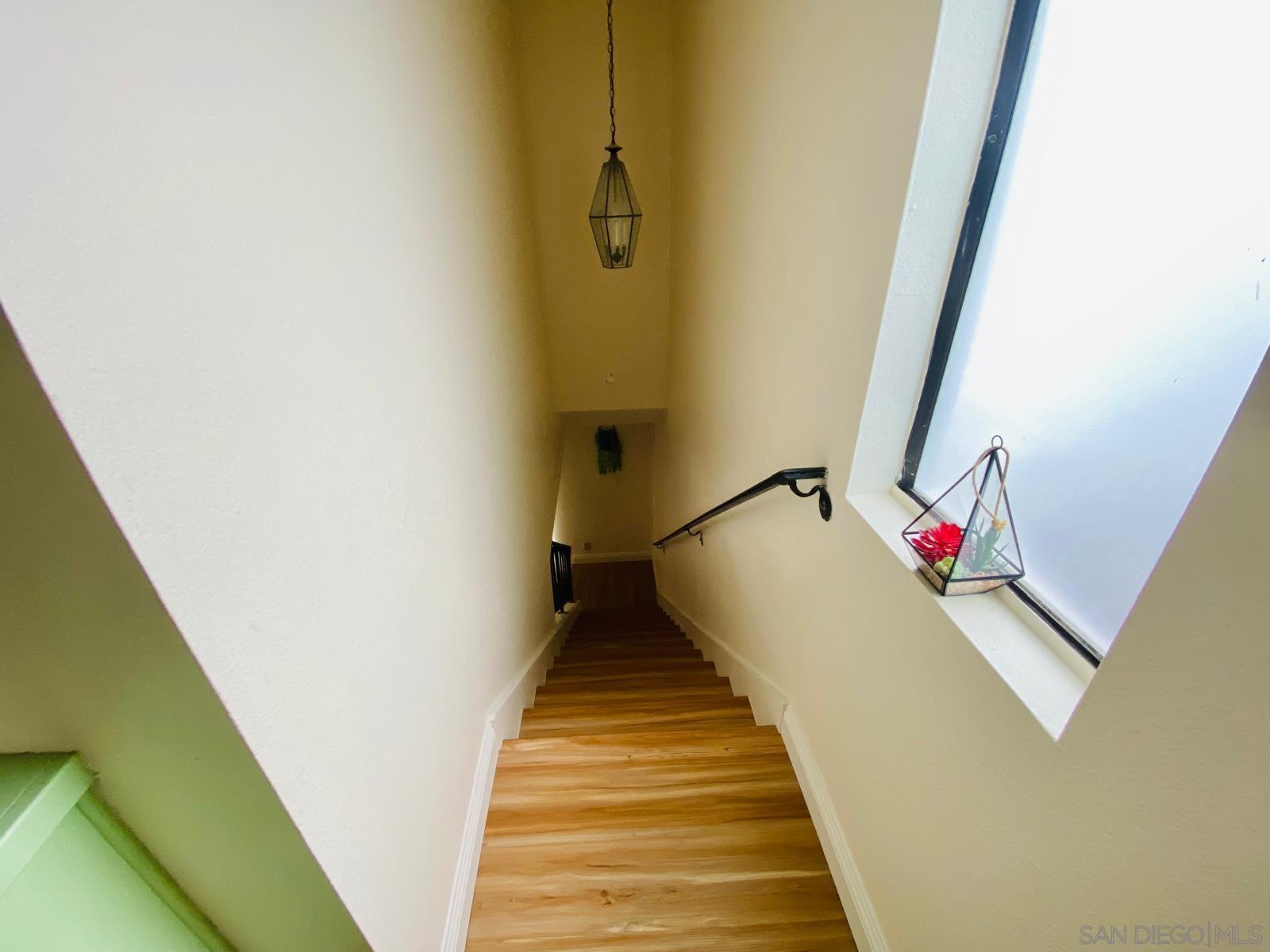 Detail Gallery Image 19 of 32 For 8271  Caminito Modena, La Jolla,  CA 92037 - 3 Beds | 2/1 Baths