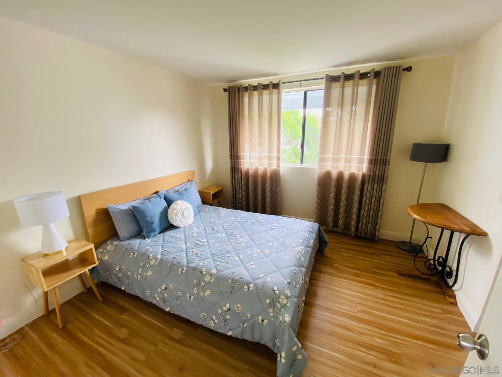 Detail Gallery Image 20 of 32 For 8271  Caminito Modena, La Jolla,  CA 92037 - 3 Beds | 2/1 Baths