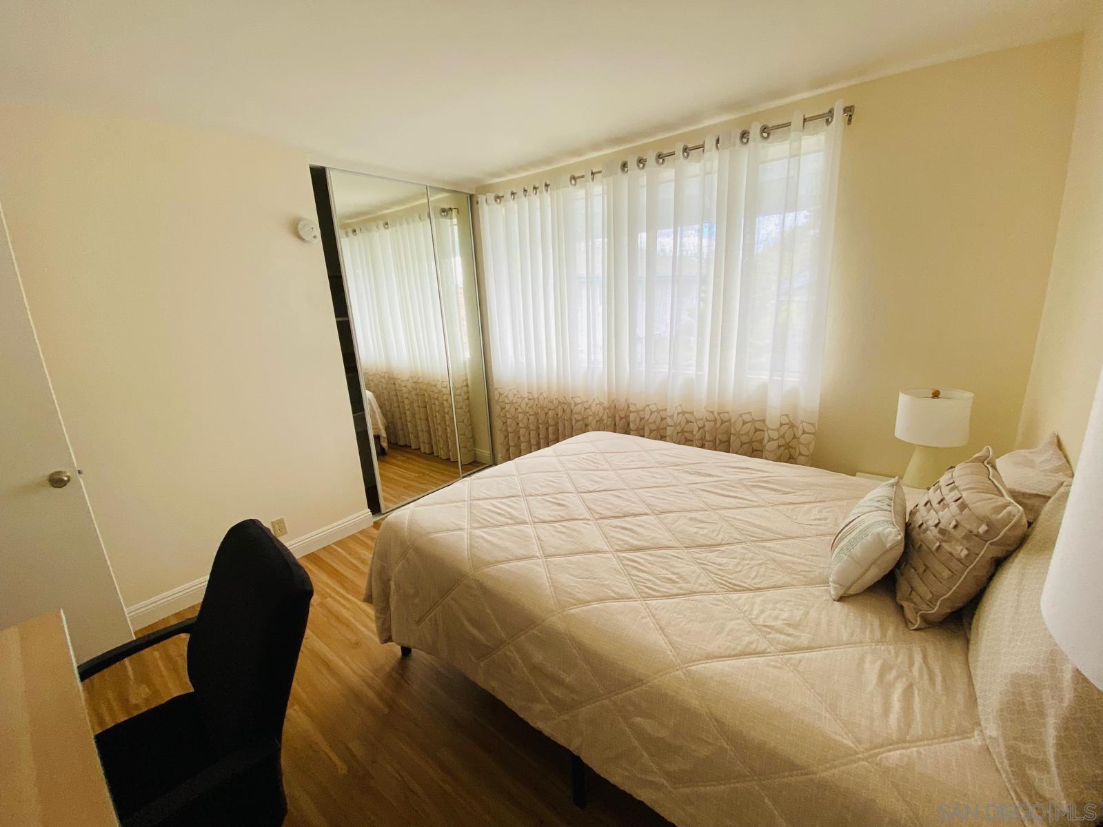 Detail Gallery Image 24 of 32 For 8271  Caminito Modena, La Jolla,  CA 92037 - 3 Beds | 2/1 Baths