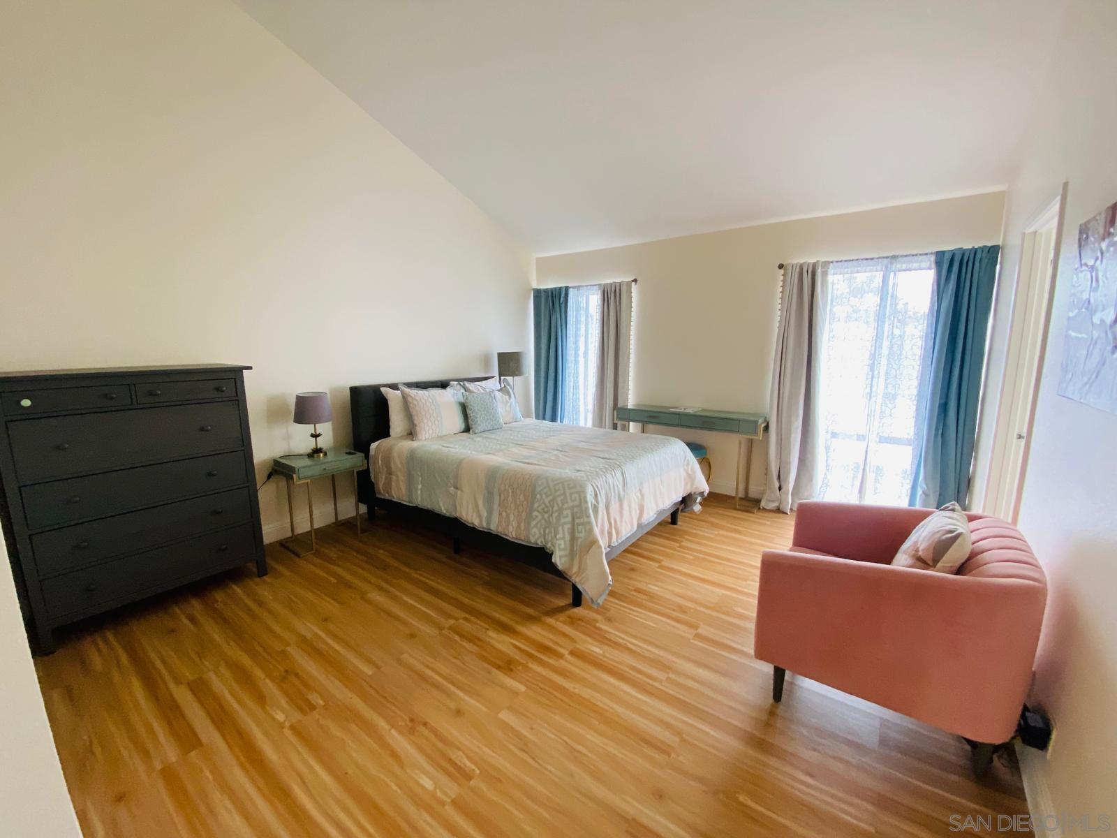 Detail Gallery Image 28 of 32 For 8271  Caminito Modena, La Jolla,  CA 92037 - 3 Beds | 2/1 Baths