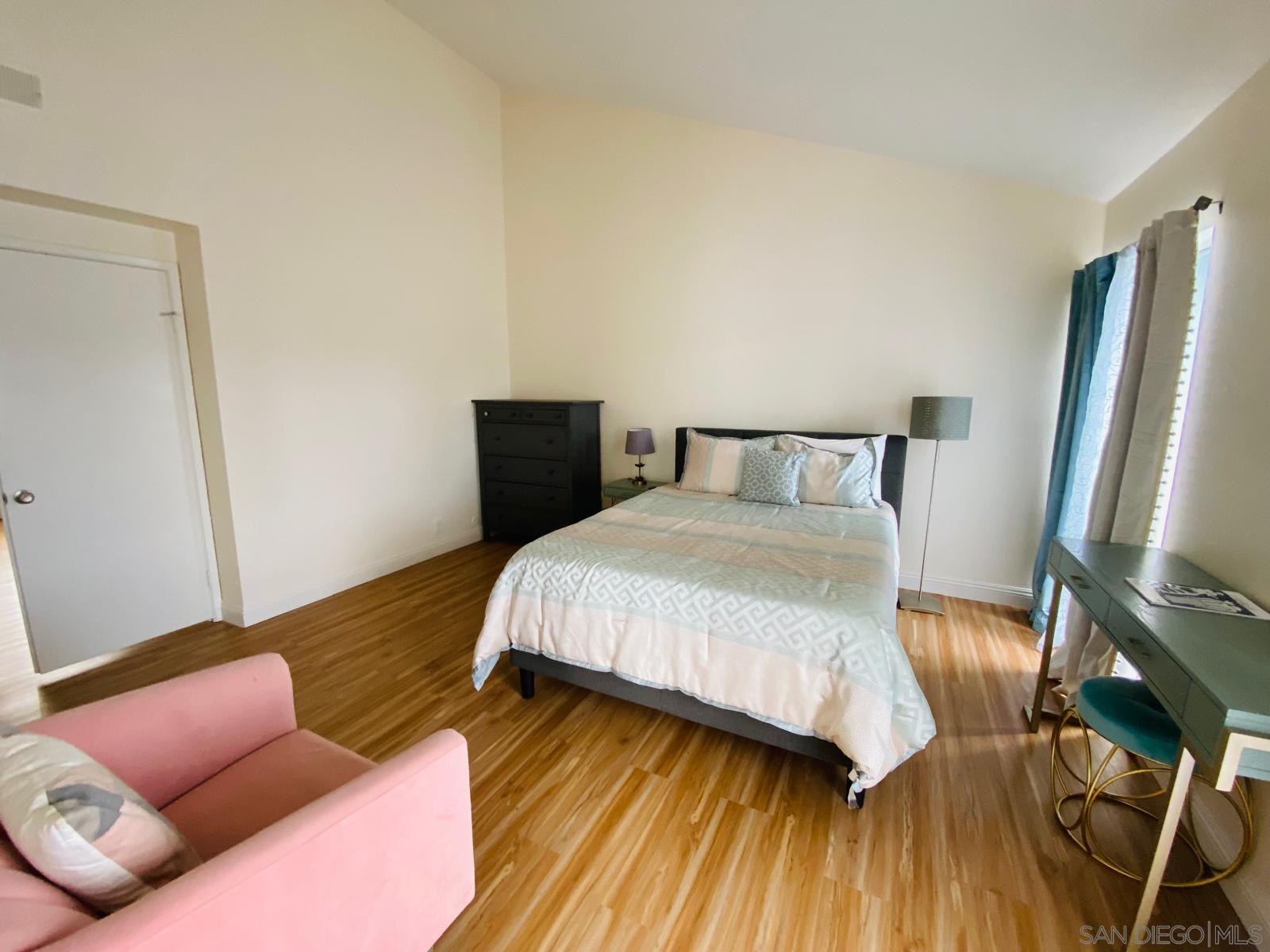 Detail Gallery Image 29 of 32 For 8271  Caminito Modena, La Jolla,  CA 92037 - 3 Beds | 2/1 Baths