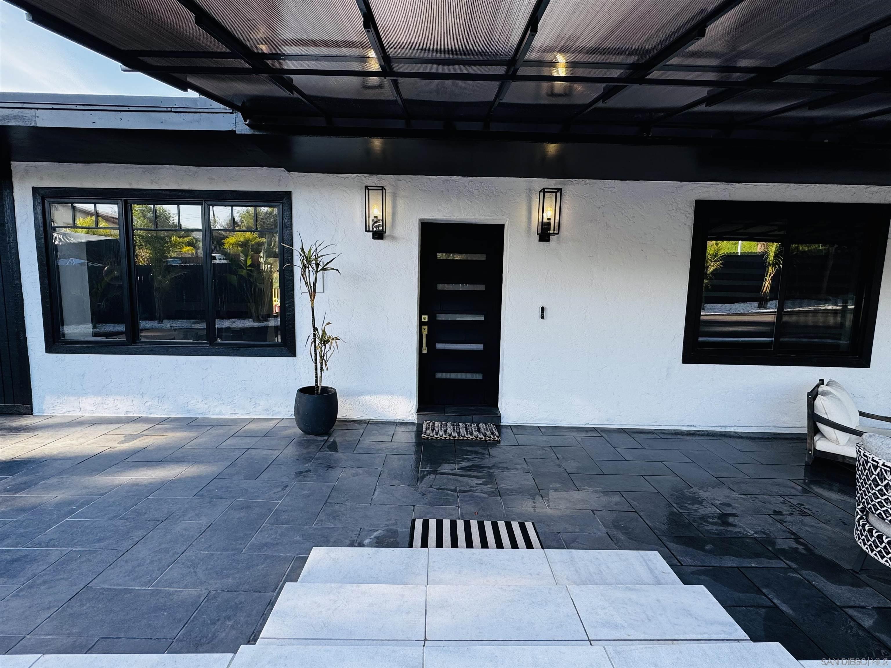 Detail Gallery Image 1 of 1 For 9174  Winter Gardens Blvd., Lakeside,  CA 92040 - 8 Beds | 5 Baths