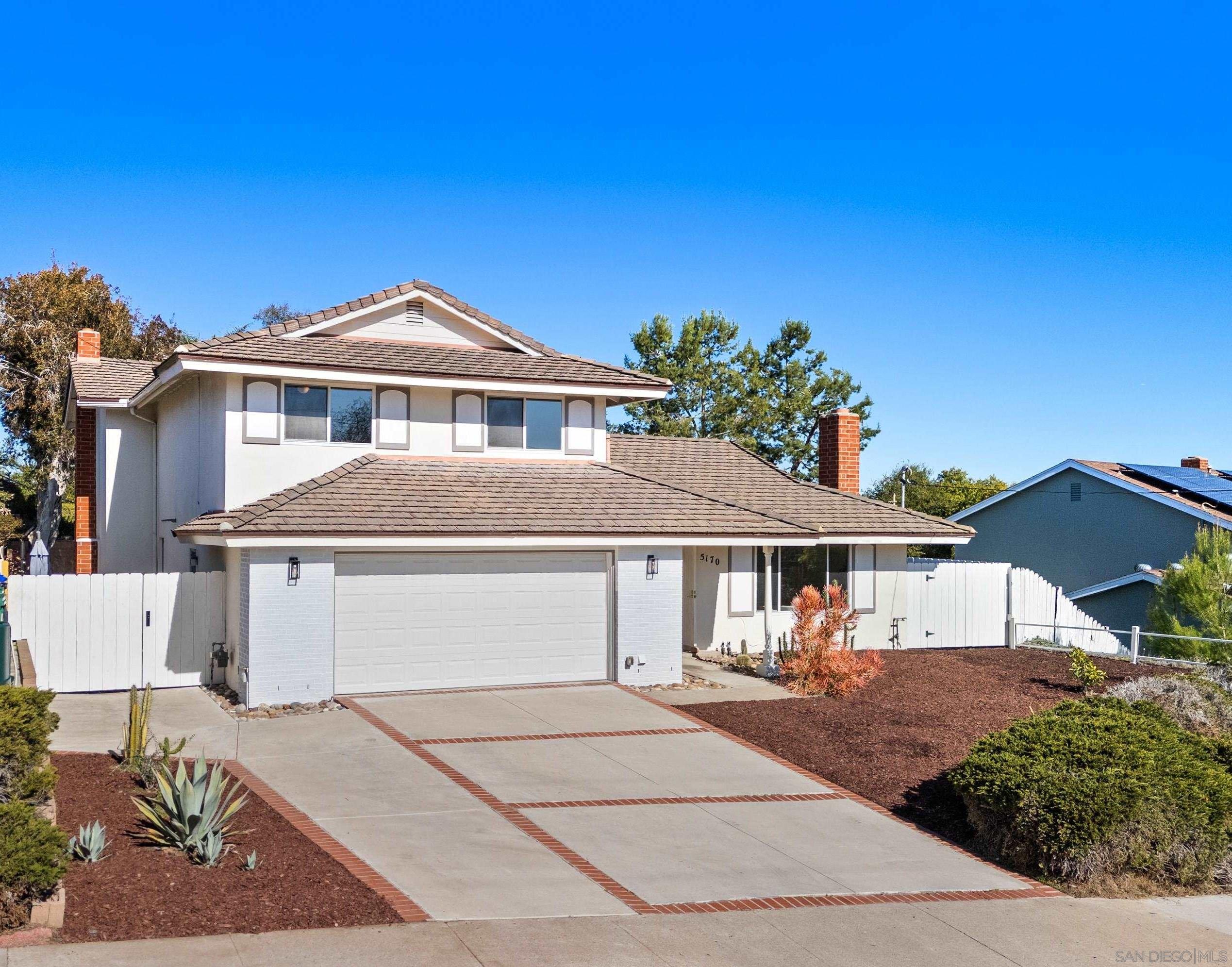 Detail Gallery Image 1 of 1 For 5170  Baxter St, San Diego,  CA 92117 - 4 Beds | 3 Baths