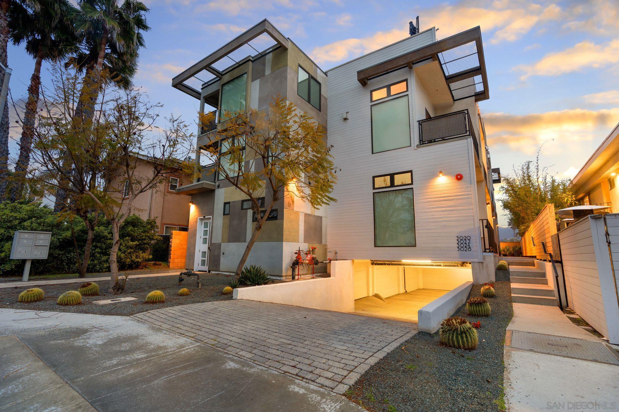 Detail Gallery Image 1 of 1 For 3022  Fenelon St, San Diego,  CA 92106 - 3 Beds | 3/1 Baths