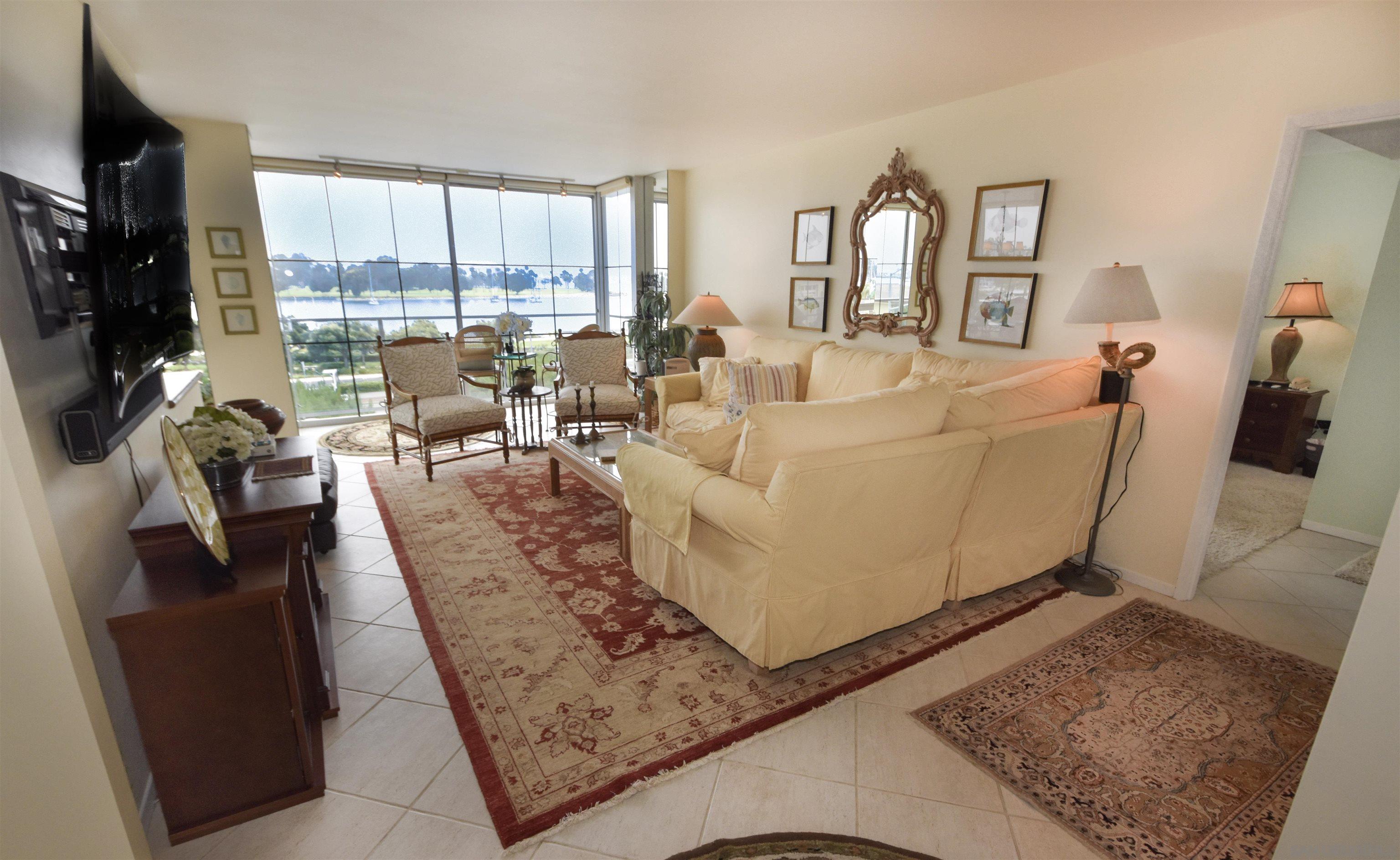 Detail Gallery Image 7 of 22 For 1770  Avenida Del Mundo  206, Coronado,  CA 92118 - 2 Beds | 2 Baths