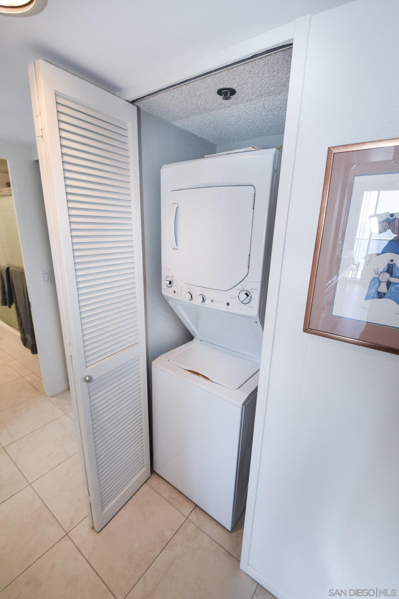 Detail Gallery Image 10 of 13 For 1750  Avenida Del Mundo  1508, Coronado,  CA 92118 - 2 Beds | 2 Baths