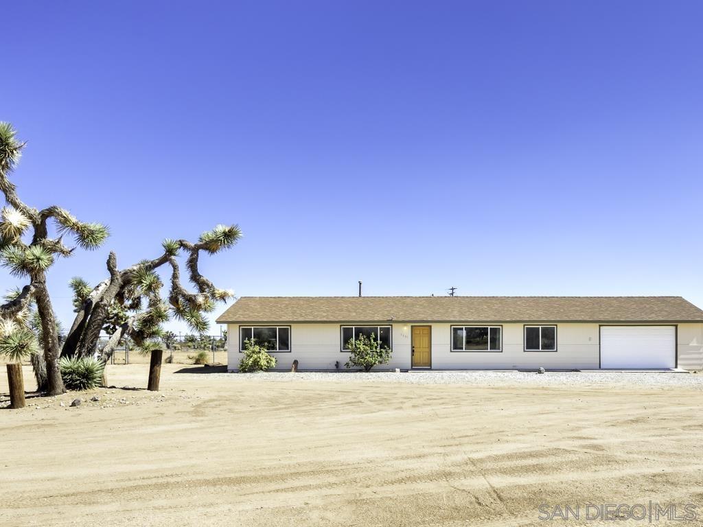 Detail Gallery Image 1 of 1 For 3223  Gemini Ln, Yucca Valley,  CA 92284 - 4 Beds | 1 Baths