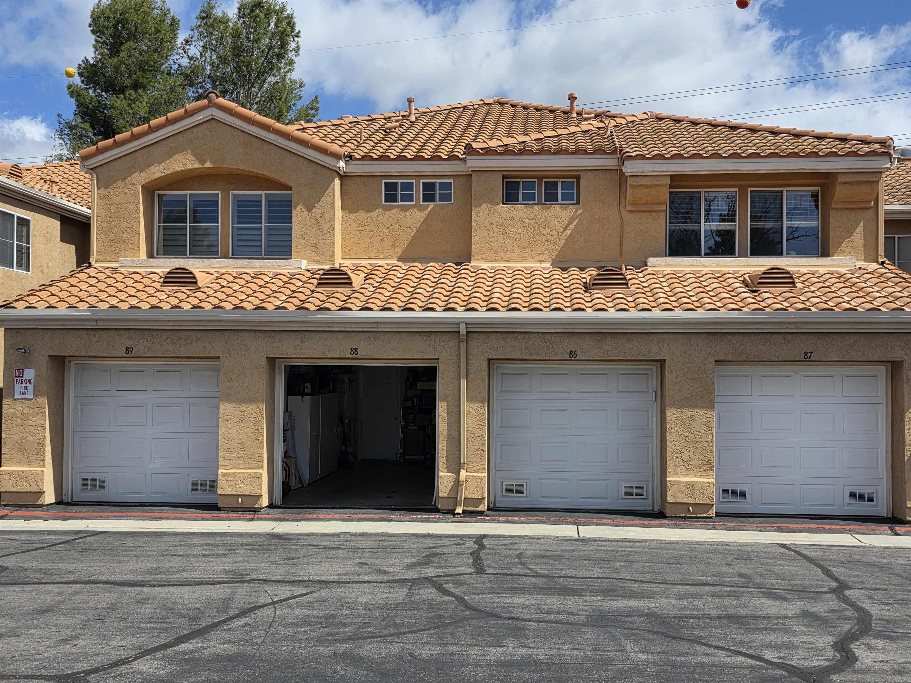 Detail Gallery Image 1 of 1 For 13893  Pinkard Way  #88,  El Cajon,  CA 92021 - 2 Beds | 2 Baths