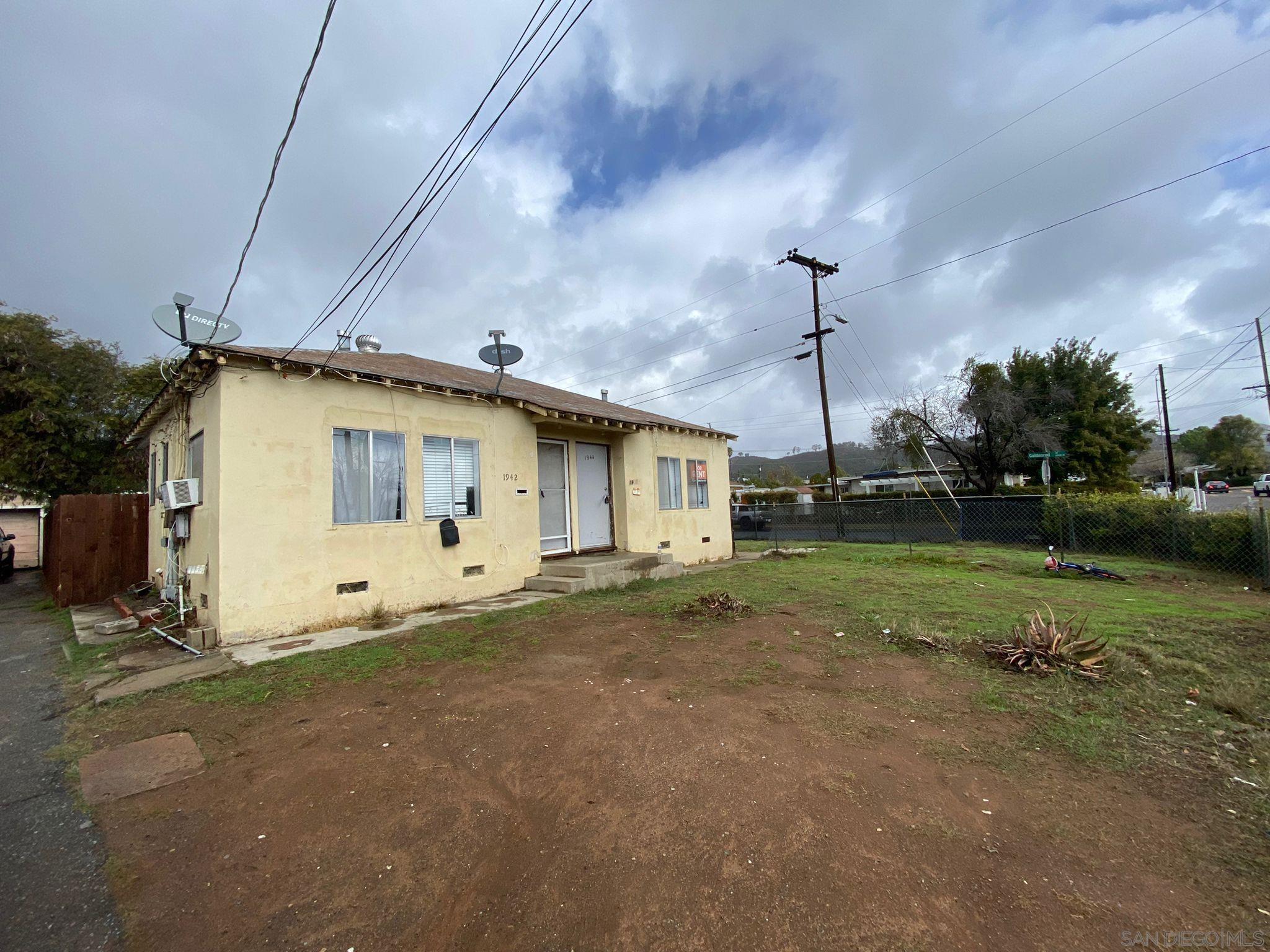 Detail Gallery Image 1 of 1 For 1942 E Lincoln Ave, Escondido,  CA 92027 - 1 Beds | 1 Baths