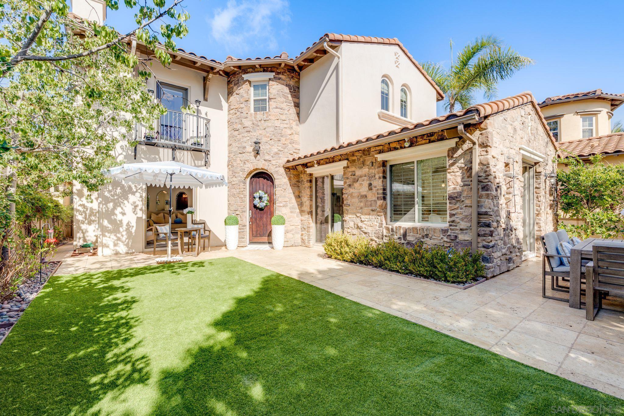 Detail Gallery Image 1 of 1 For 14640  via Bergamo, San Diego,  CA 92127 - 3 Beds | 2/1 Baths