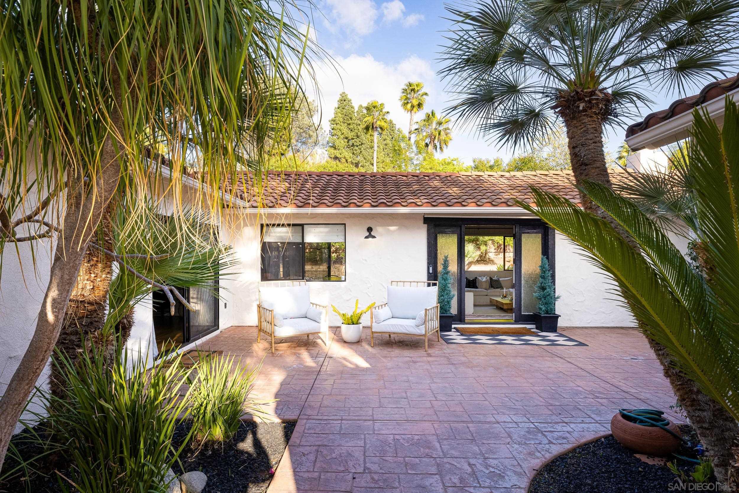 Detail Gallery Image 1 of 1 For 11959  Fuerte Dr, El Cajon,  CA 92020 - 4 Beds | 4 Baths