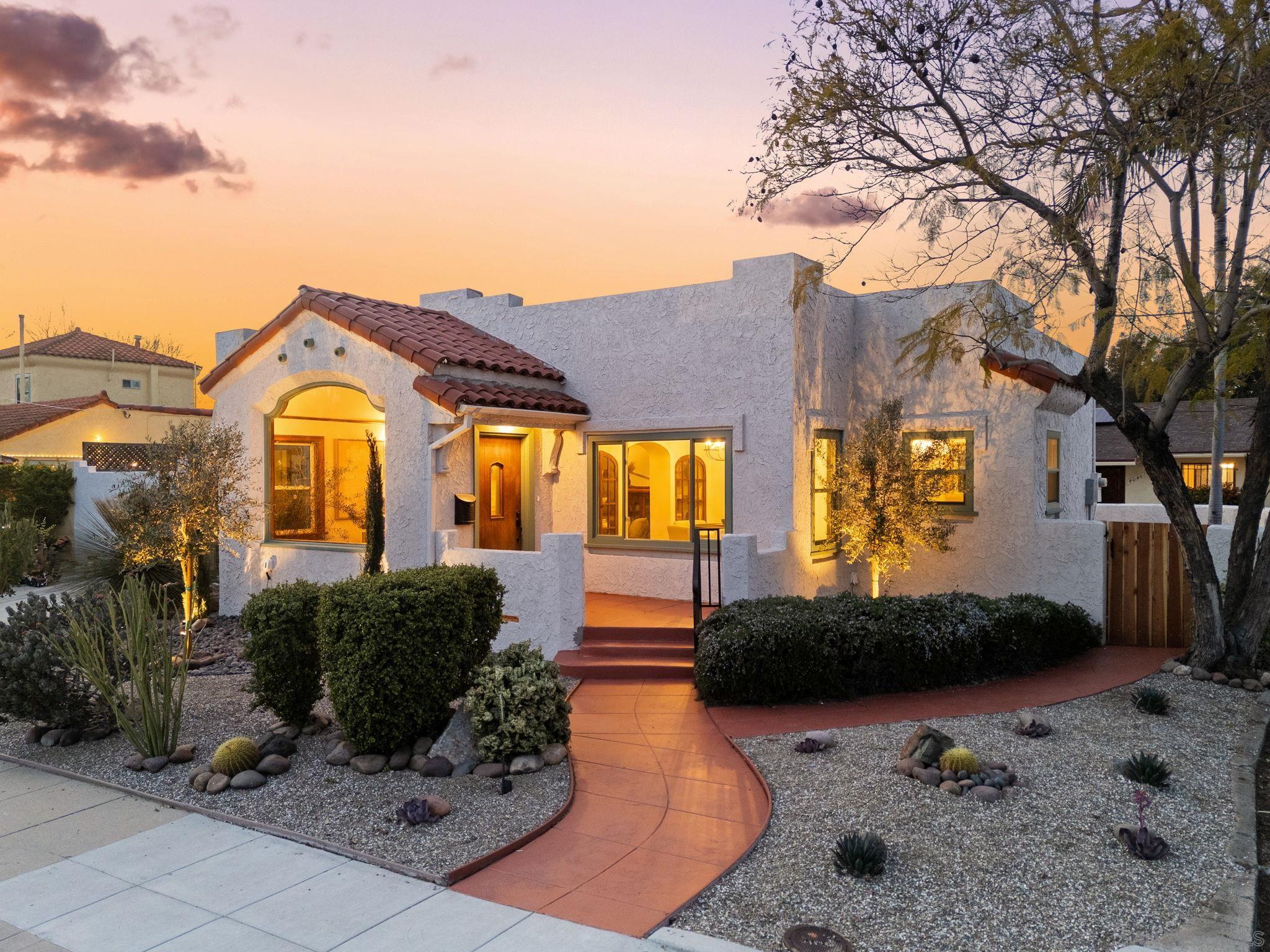 Detail Gallery Image 1 of 1 For 4052  Alder Drive, San Diego,  CA 92116 - 3 Beds | 2 Baths