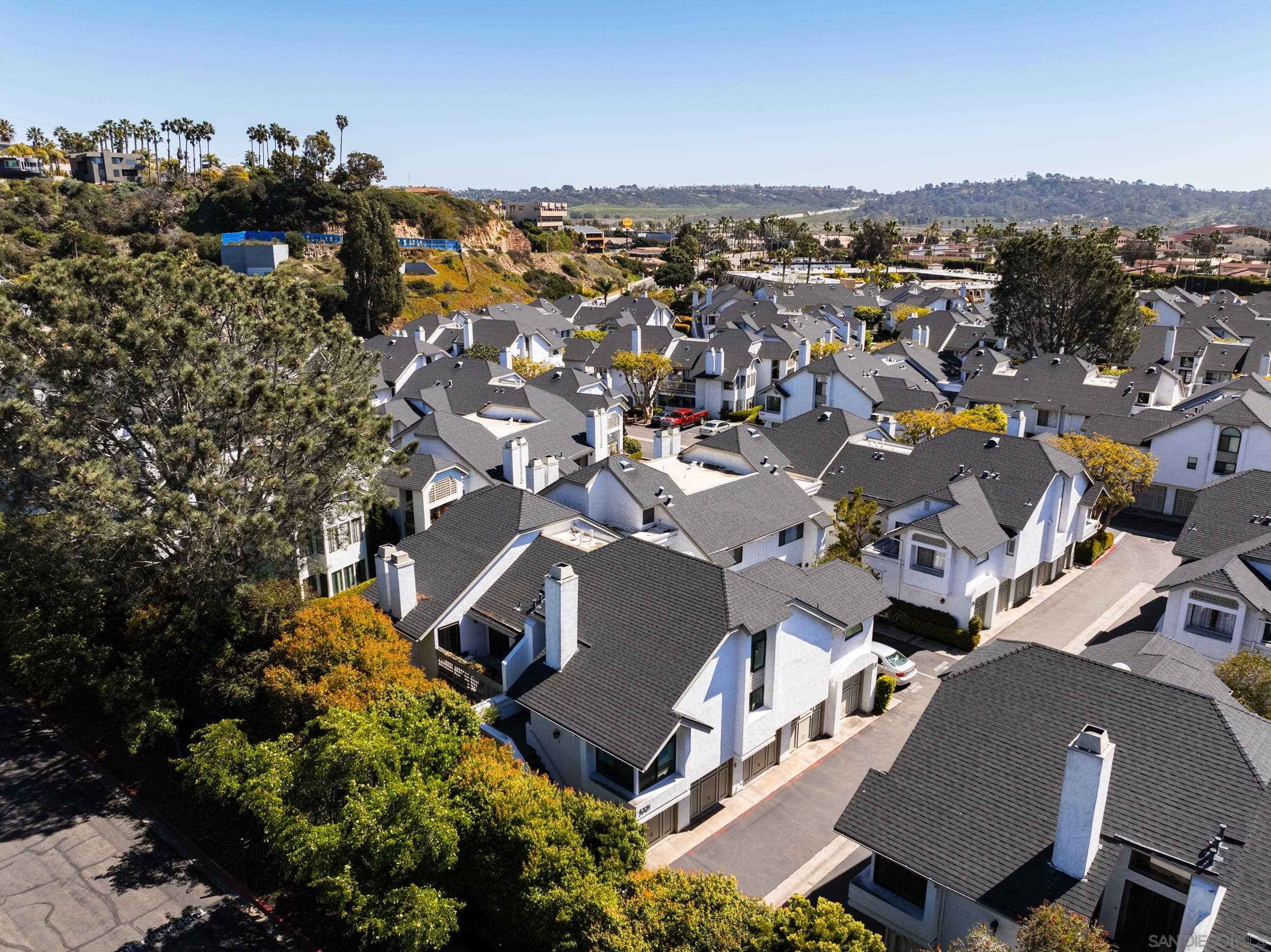 Detail Gallery Image 1 of 1 For 532 1/2  via De La Valle H, Solana Beach,  CA 92075 - 2 Beds | 2 Baths