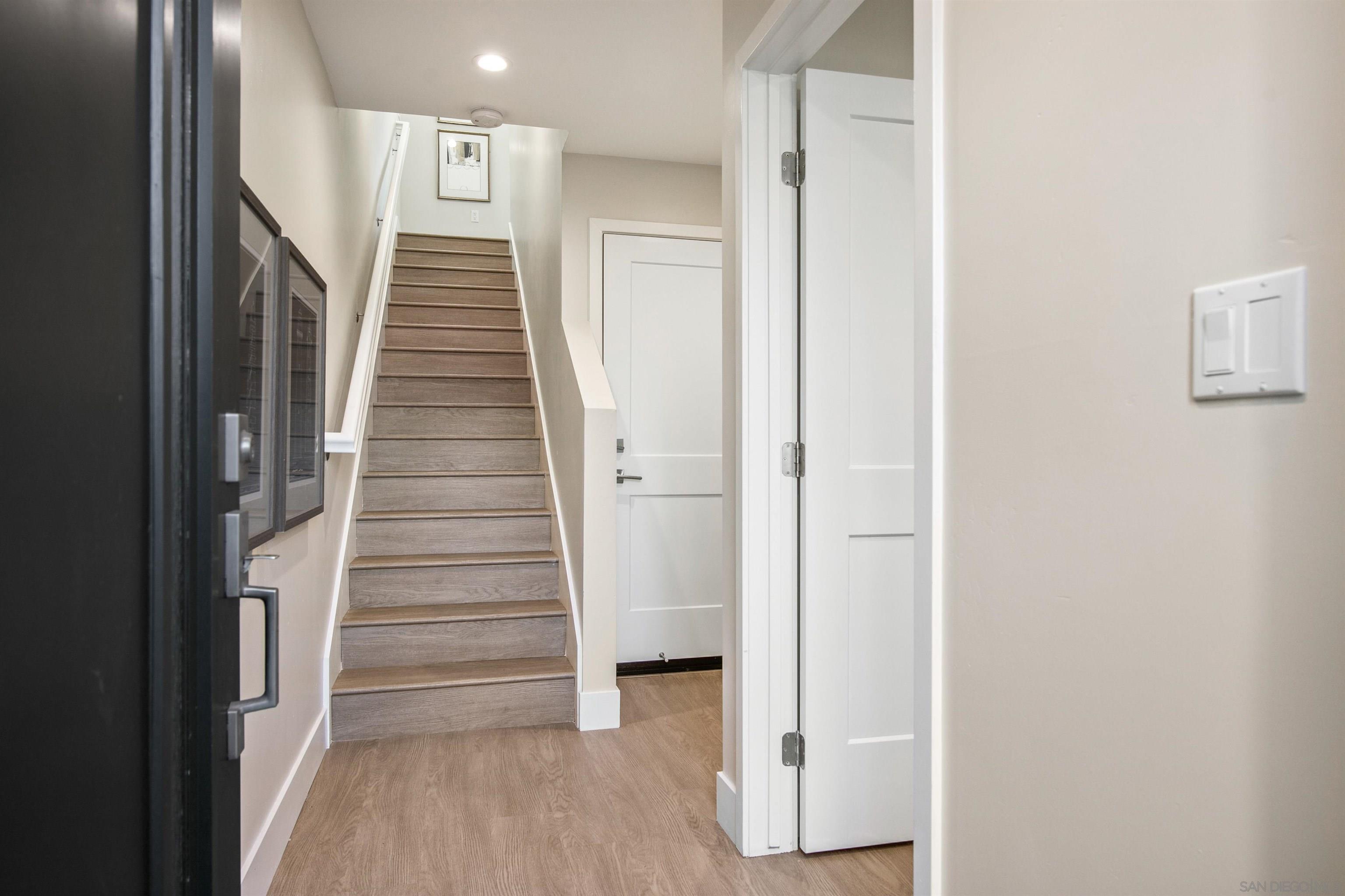 Detail Gallery Image 19 of 20 For 1956  Hornblend St  #8,  San Diego,  CA 92109 - 2 Beds | 2/1 Baths