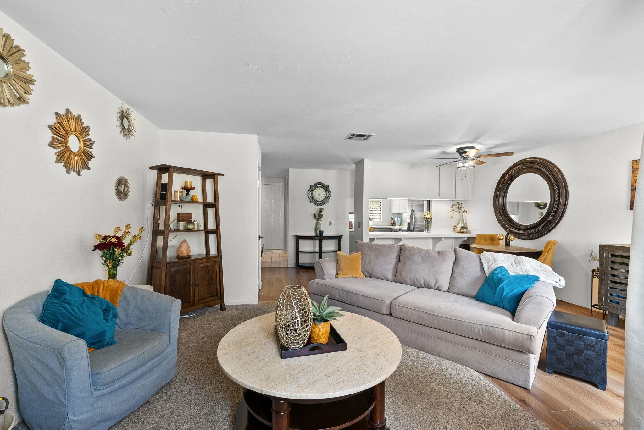 Detail Gallery Image 1 of 1 For 10790  Riderwood  #B,  Santee,  CA 92071 - 3 Beds | 2/1 Baths