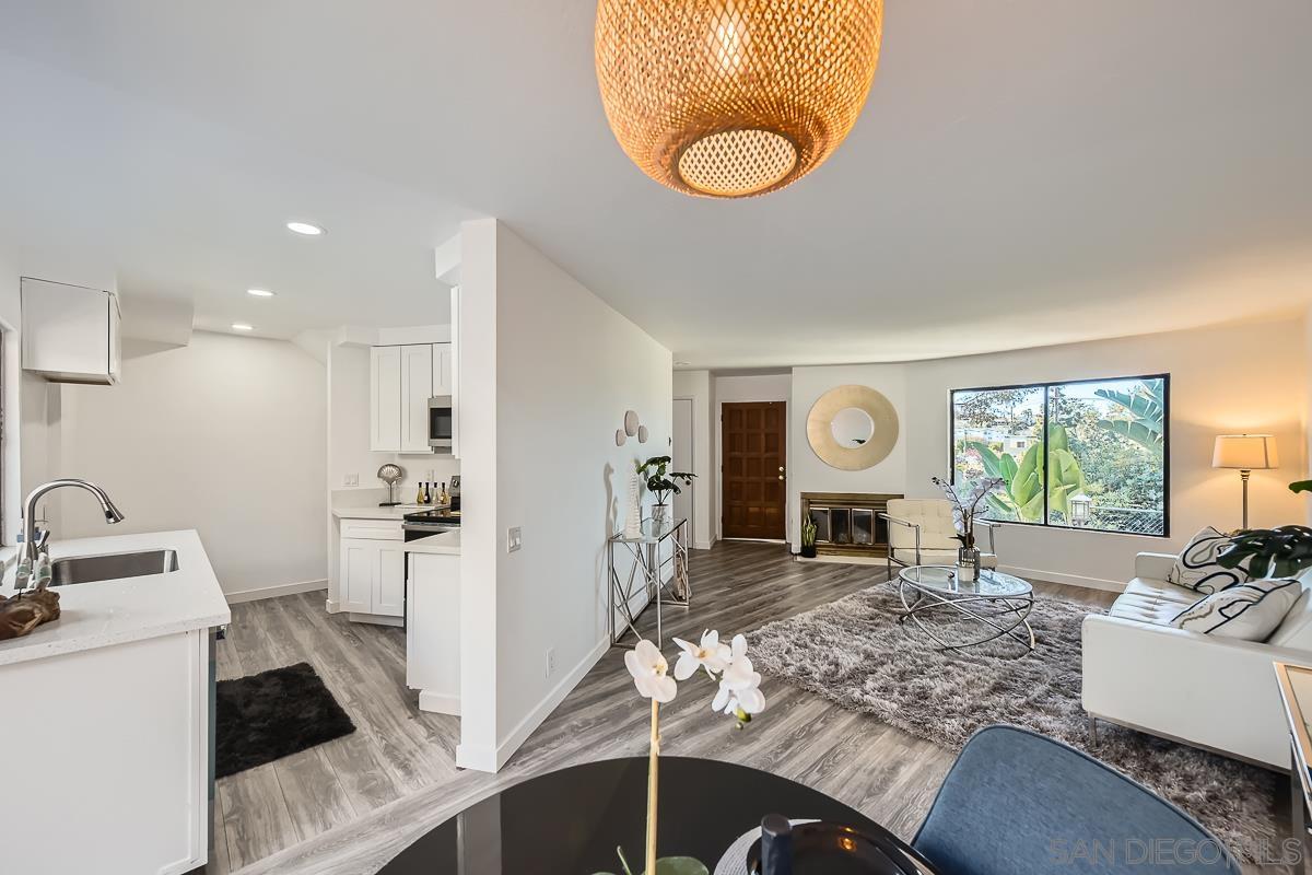 Detail Gallery Image 1 of 1 For 2260  Caminito Pescado  #19,  San Diego,  CA 92107 - 2 Beds | 2/1 Baths