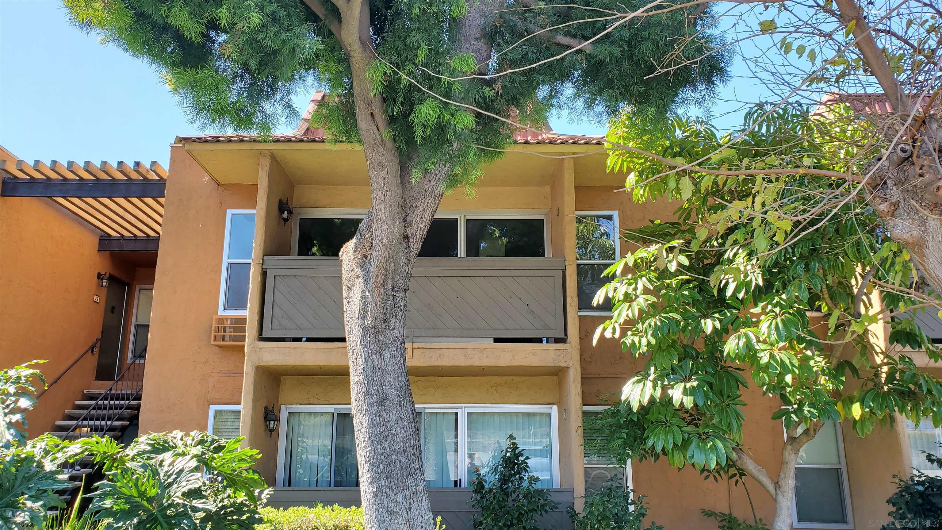 Detail Gallery Image 1 of 1 For 6911  Alvarado Rd  #21,  San Diego,  CA 92120 - 3 Beds | 2 Baths