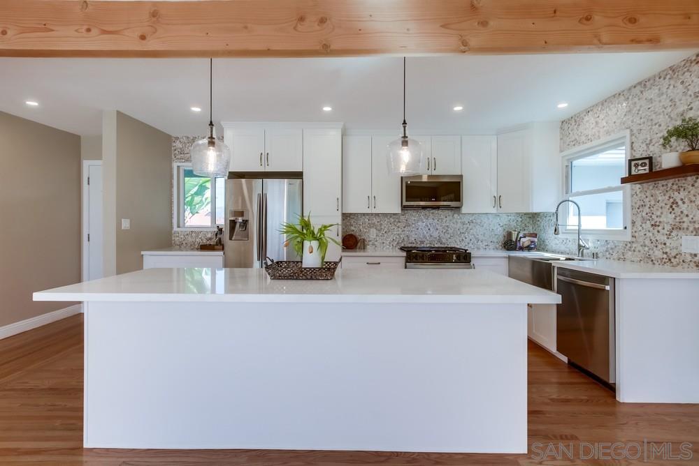 Detail Gallery Image 1 of 1 For 5427  Gala, San Diego,  CA 92120 - 2 Beds | 1 Baths