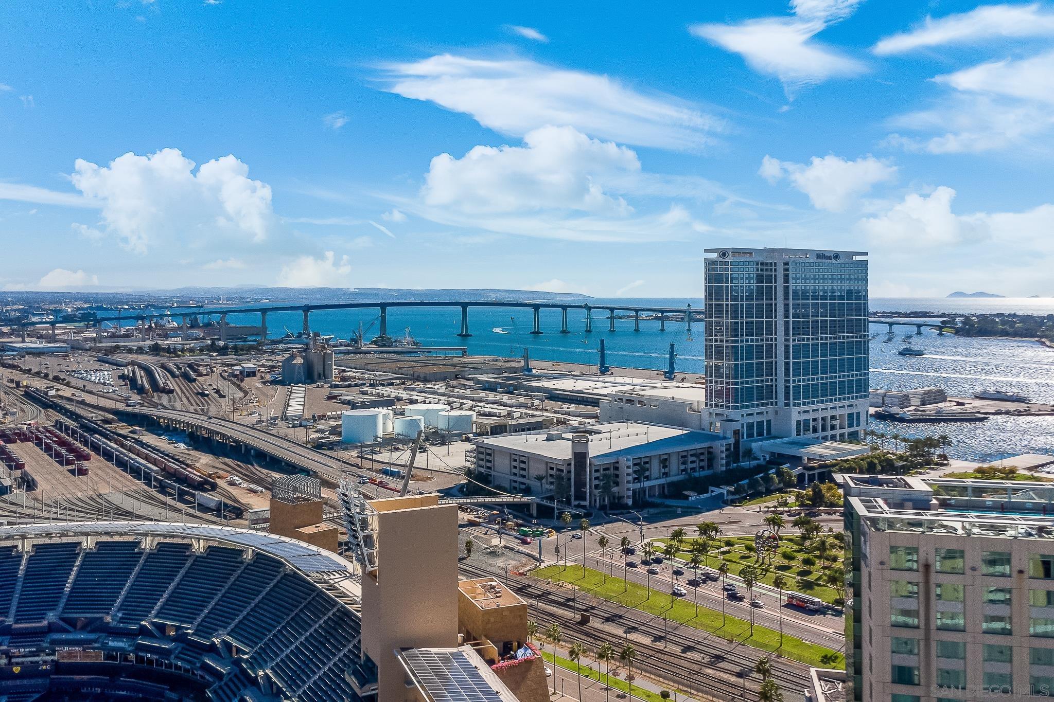 Detail Gallery Image 1 of 1 For 325  7th Ave  #1406,  San Diego,  CA 92101 - 2 Beds | 2 Baths