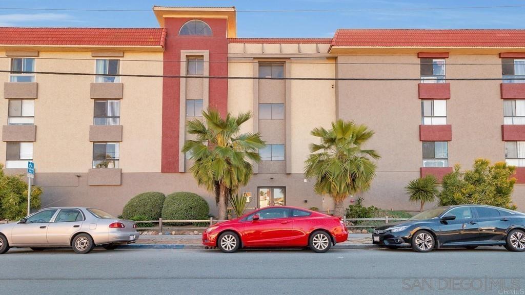 Detail Gallery Image 1 of 1 For 3535  Monroe Ave  #6,  San Diego,  CA 92116 - 2 Beds | 2 Baths