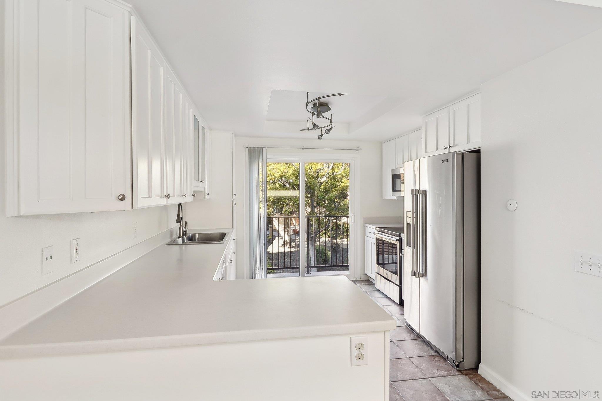 Detail Gallery Image 1 of 1 For 7807  Hummingbird Ln, San Diego,  CA 92123 - 4 Beds | 2/1 Baths