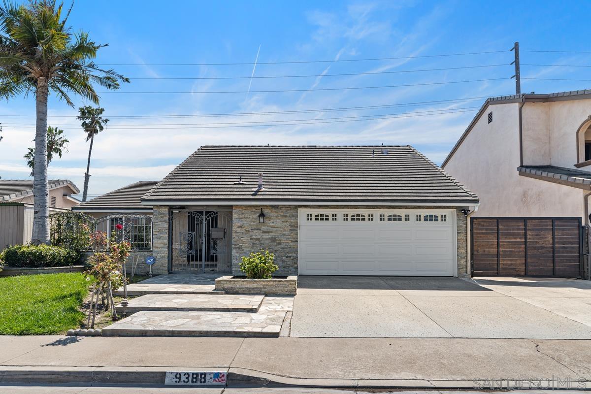 Detail Gallery Image 1 of 1 For 9388  Warbler Ave, Fountain Valley,  CA 92708 - 4 Beds | 2 Baths