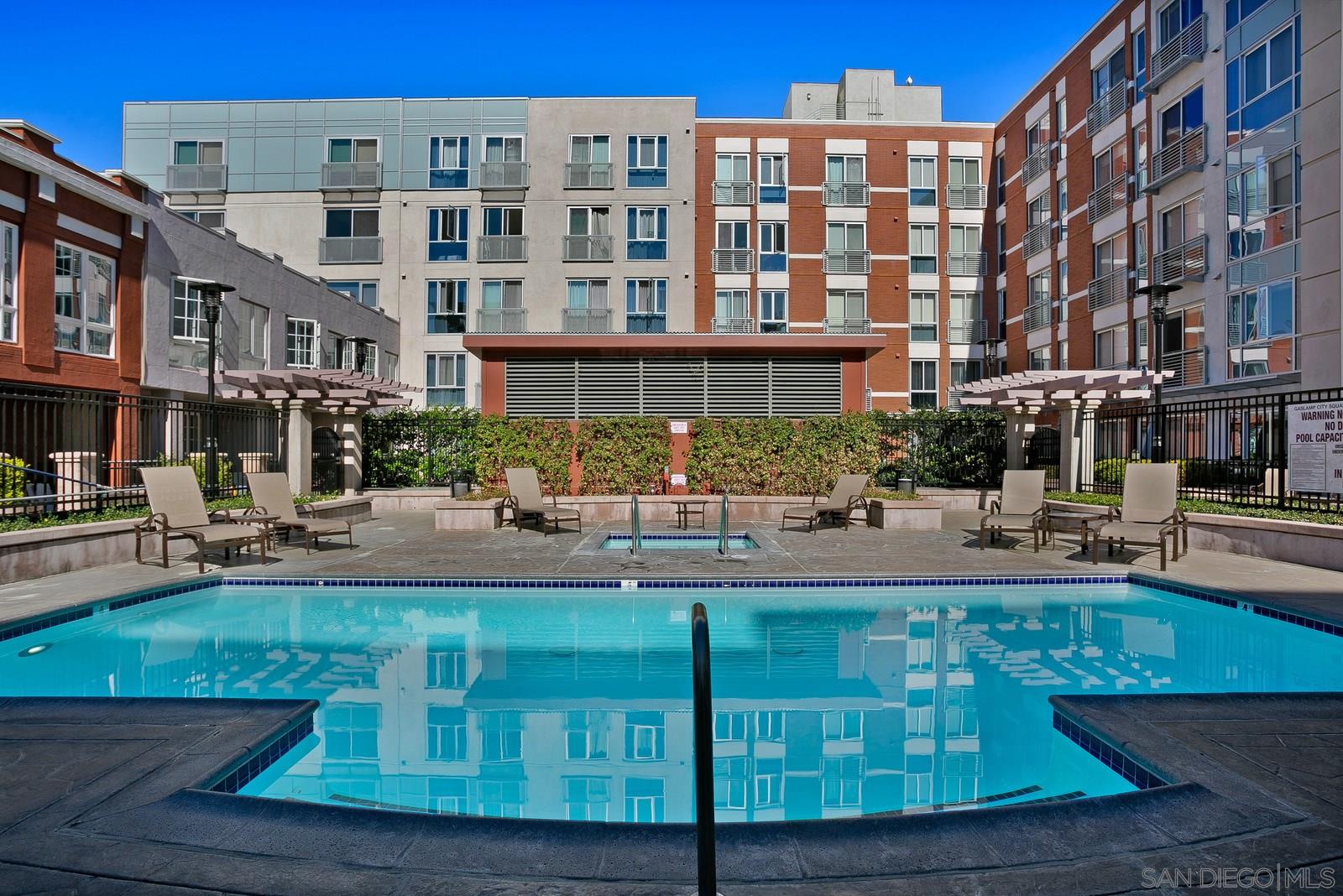 Detail Gallery Image 1 of 1 For 450  J St  4081, San Diego,  CA 92101 - 1 Beds | 1 Baths