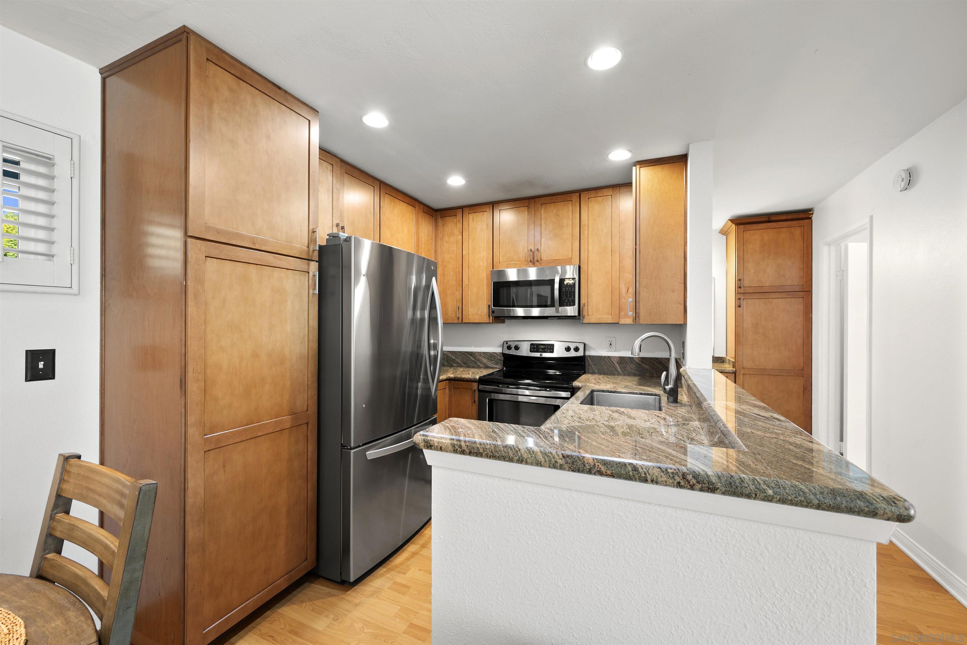 Detail Gallery Image 1 of 1 For 4651  Pico St  #107,  San Diego,  CA 92109 - 1 Beds | 1 Baths