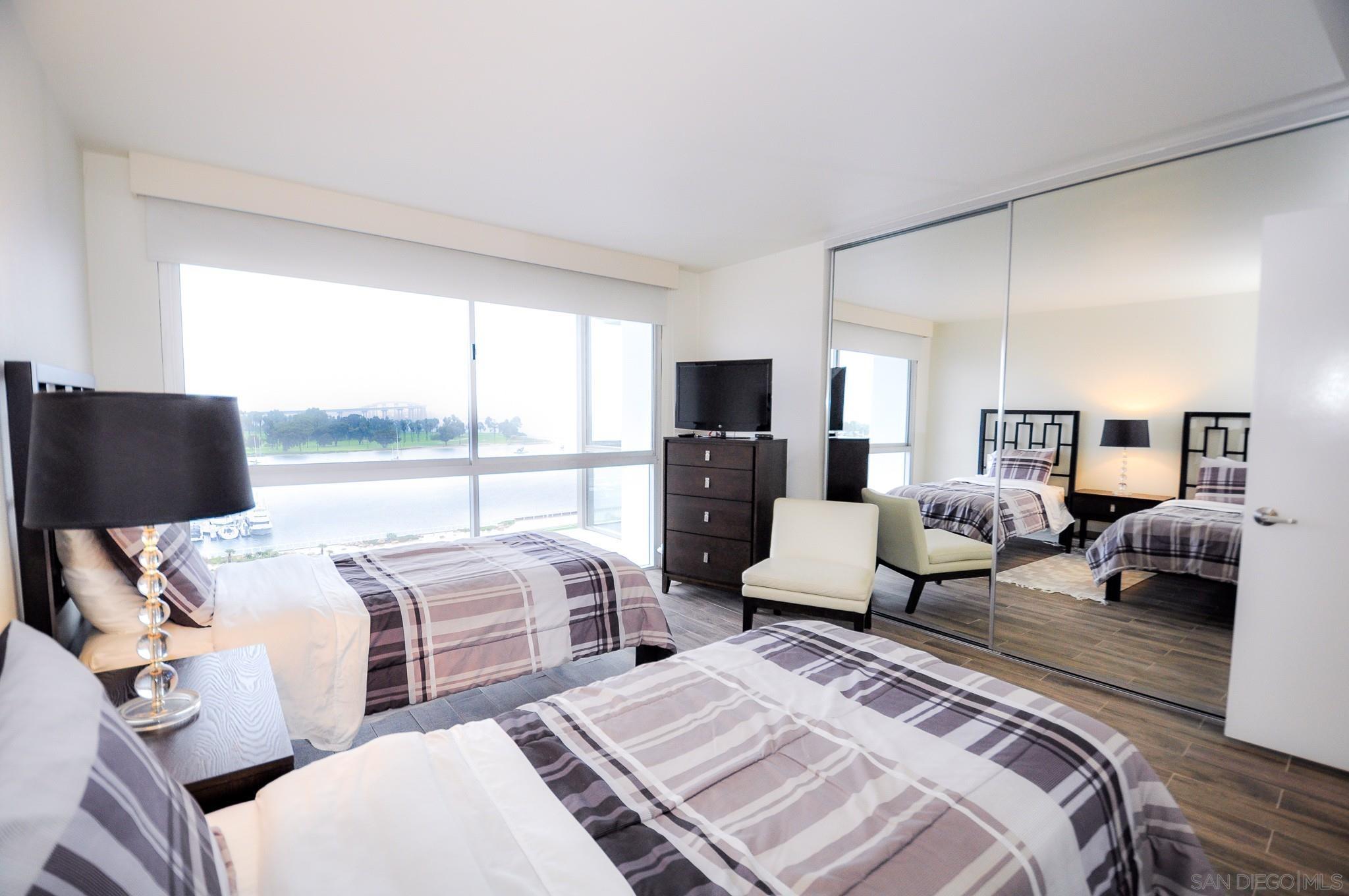 Detail Gallery Image 8 of 9 For 1770  Avenida Del Mundo  706, Coronado,  CA 92118 - 2 Beds | 2 Baths