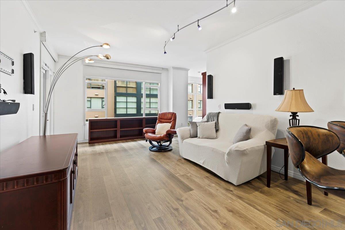 Detail Gallery Image 1 of 1 For 530  K St  #410,  San Diego,  CA 92101 - 2 Beds | 1 Baths