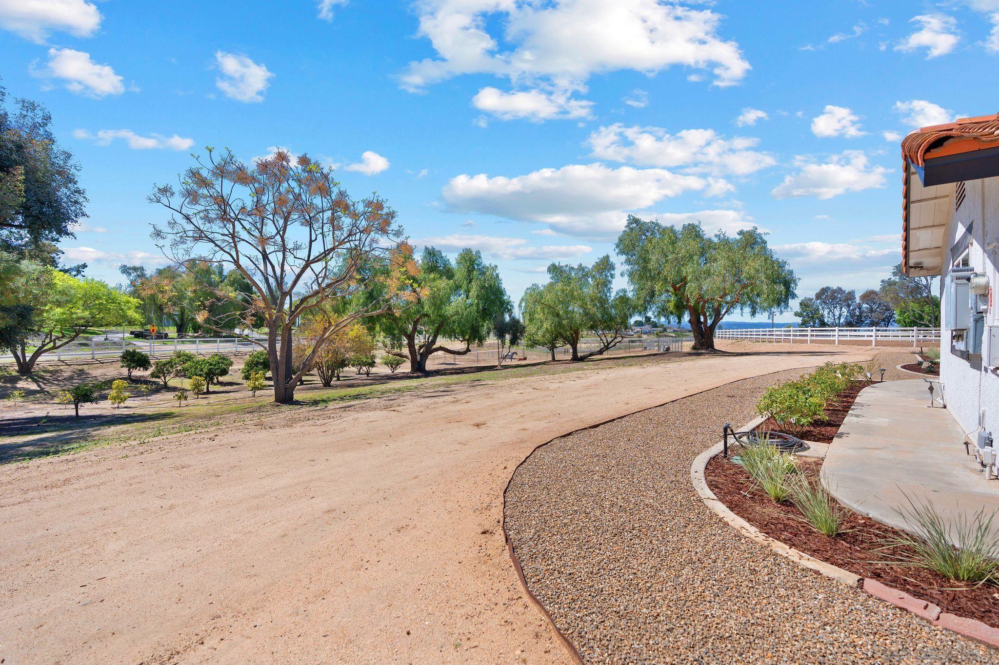 Detail Gallery Image 23 of 24 For 34020  Madera De Playa, Temecula,  CA 92592 - 3 Beds | 3 Baths