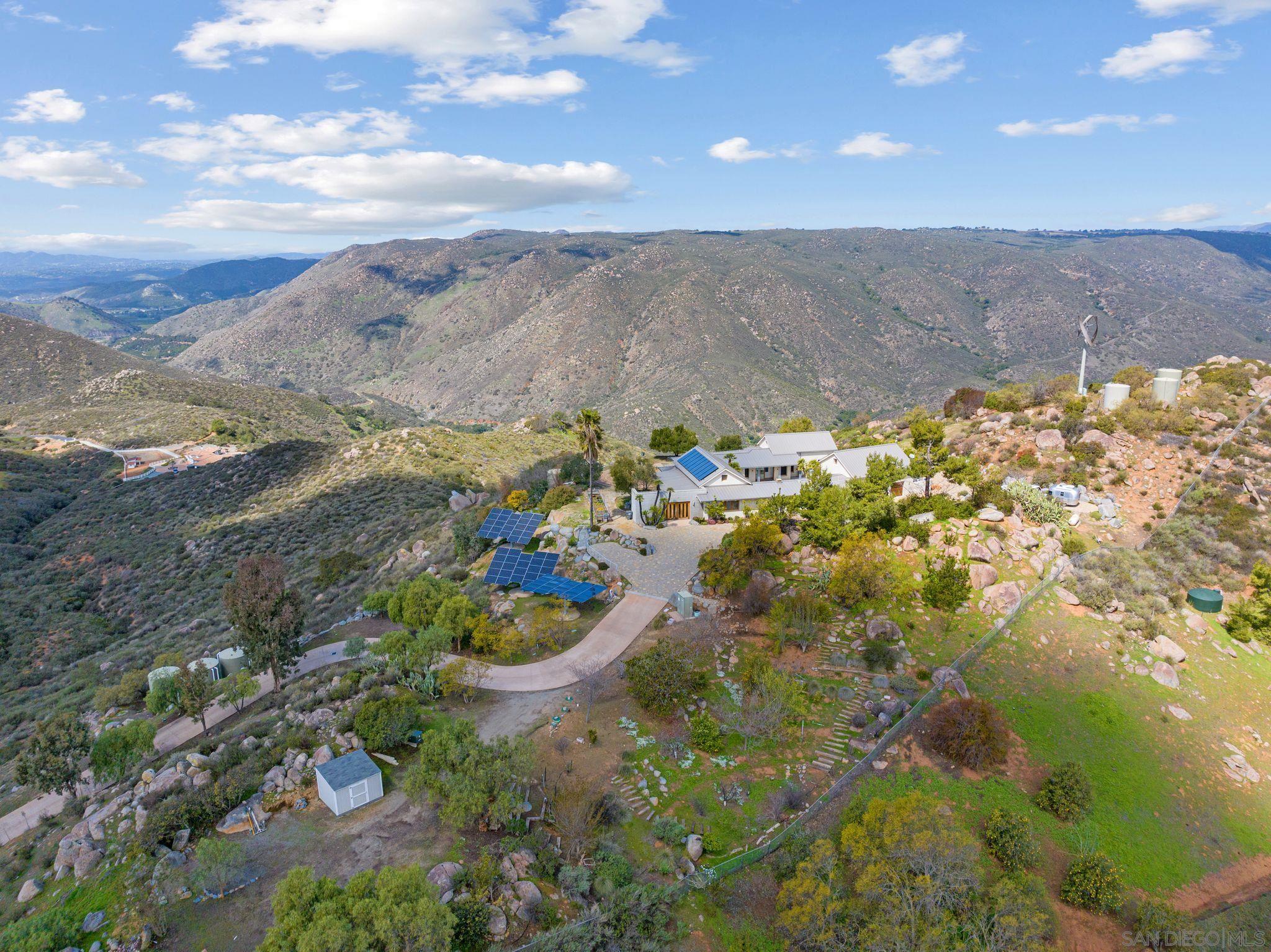 Detail Gallery Image 1 of 1 For 20385  Rancho Villa Rd, Ramona,  CA 92065 - 4 Beds | 4 Baths