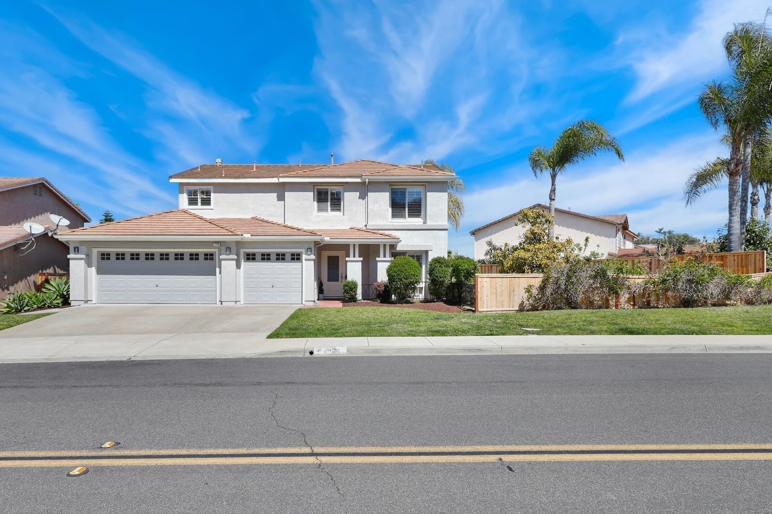 Detail Gallery Image 1 of 1 For 1296  Cottonwood Dr, Oceanside,  CA 92056 - 5 Beds | 2/1 Baths