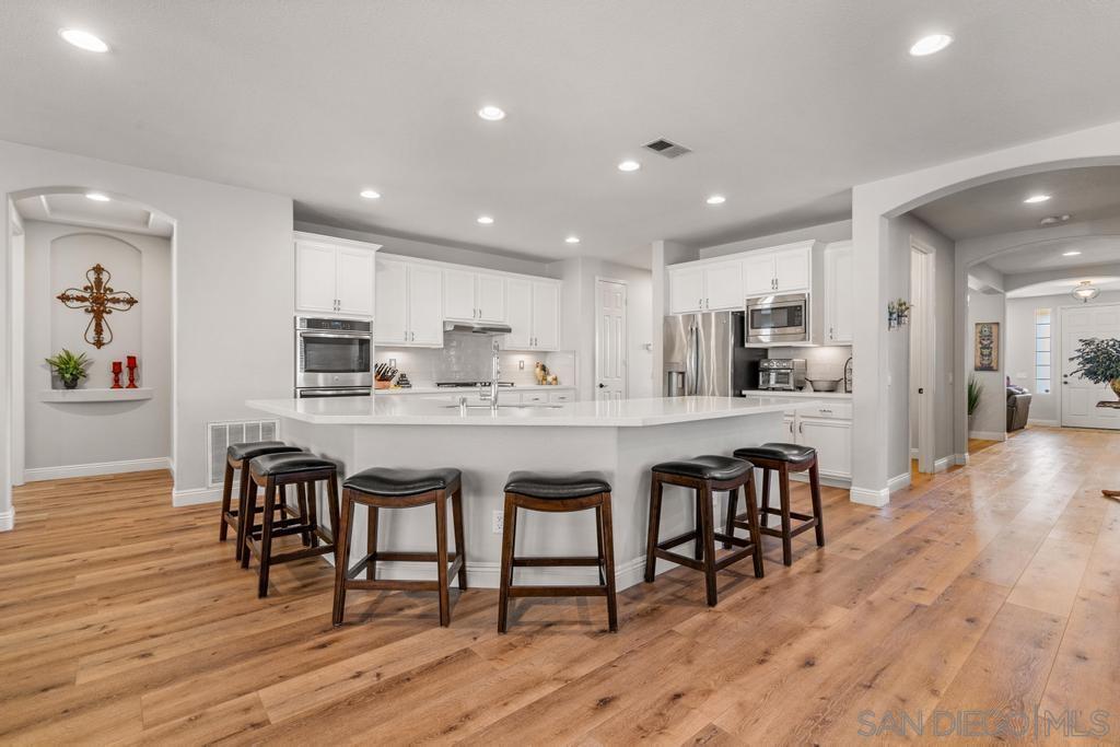 Detail Gallery Image 1 of 1 For 1253  Sunset Heights Rd, Escondido,  CA 92026 - 4 Beds | 2/1 Baths