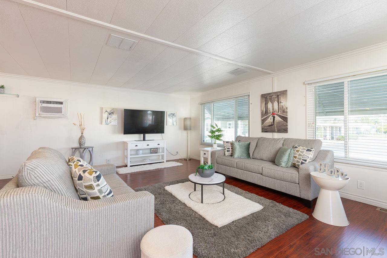 Detail Gallery Image 2 of 20 For 2280 E Valley Parkway E 75, Escondido,  CA 92027 - 2 Beds | 2 Baths