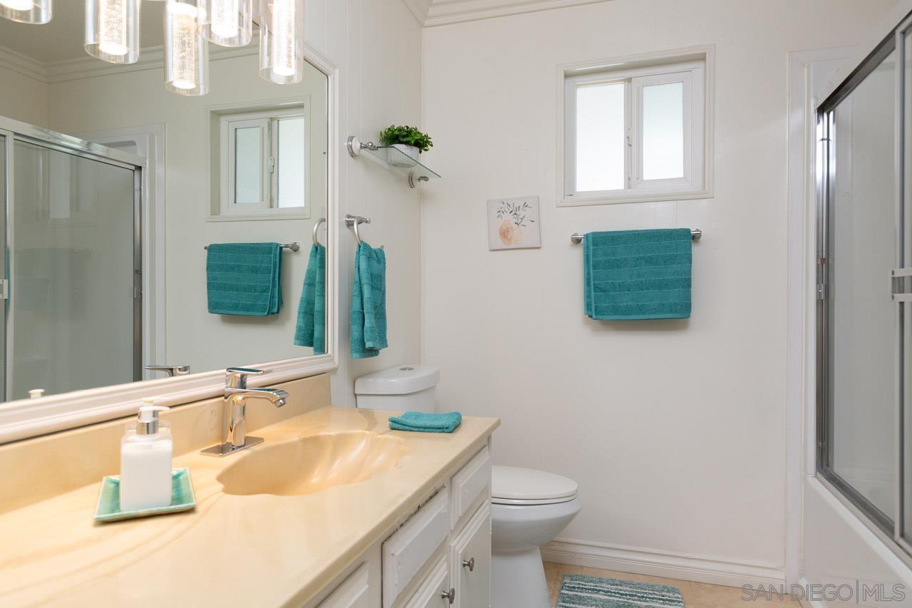 Detail Gallery Image 9 of 20 For 2280 E Valley Parkway E 75, Escondido,  CA 92027 - 2 Beds | 2 Baths