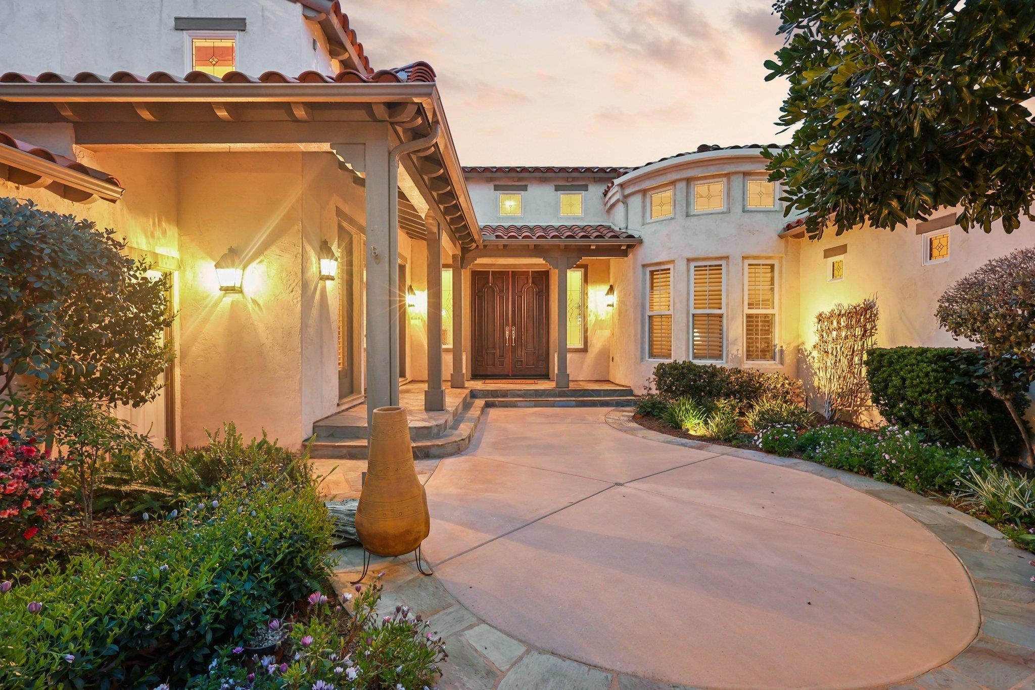 Detail Gallery Image 1 of 1 For 1612  Aryana Dr, Encinitas,  CA 92024 - 4 Beds | 3/1 Baths