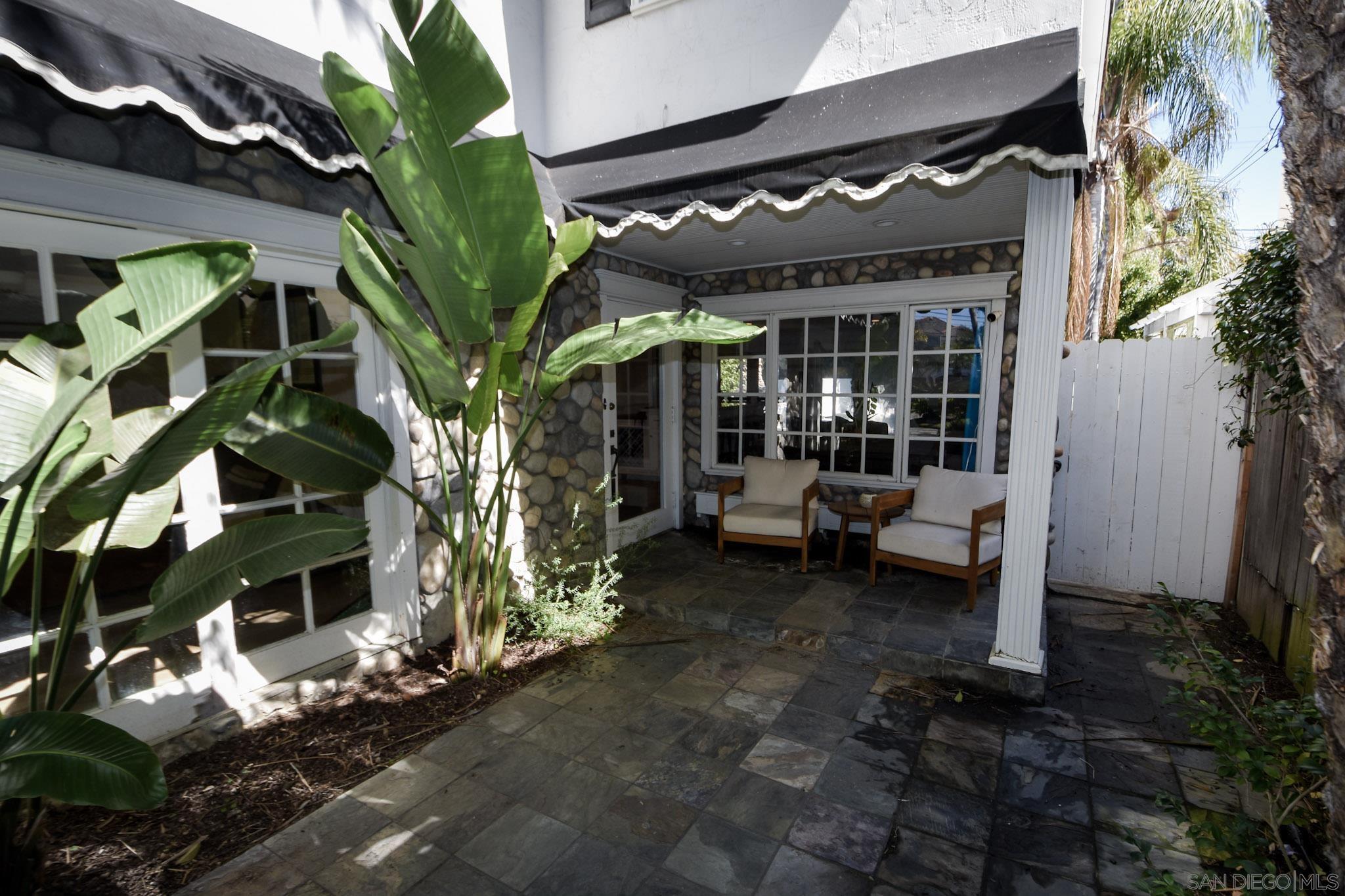 Detail Gallery Image 2 of 24 For 667  Margarita Avenue, Coronado,  CA 92118 - 4 Beds | 3/1 Baths