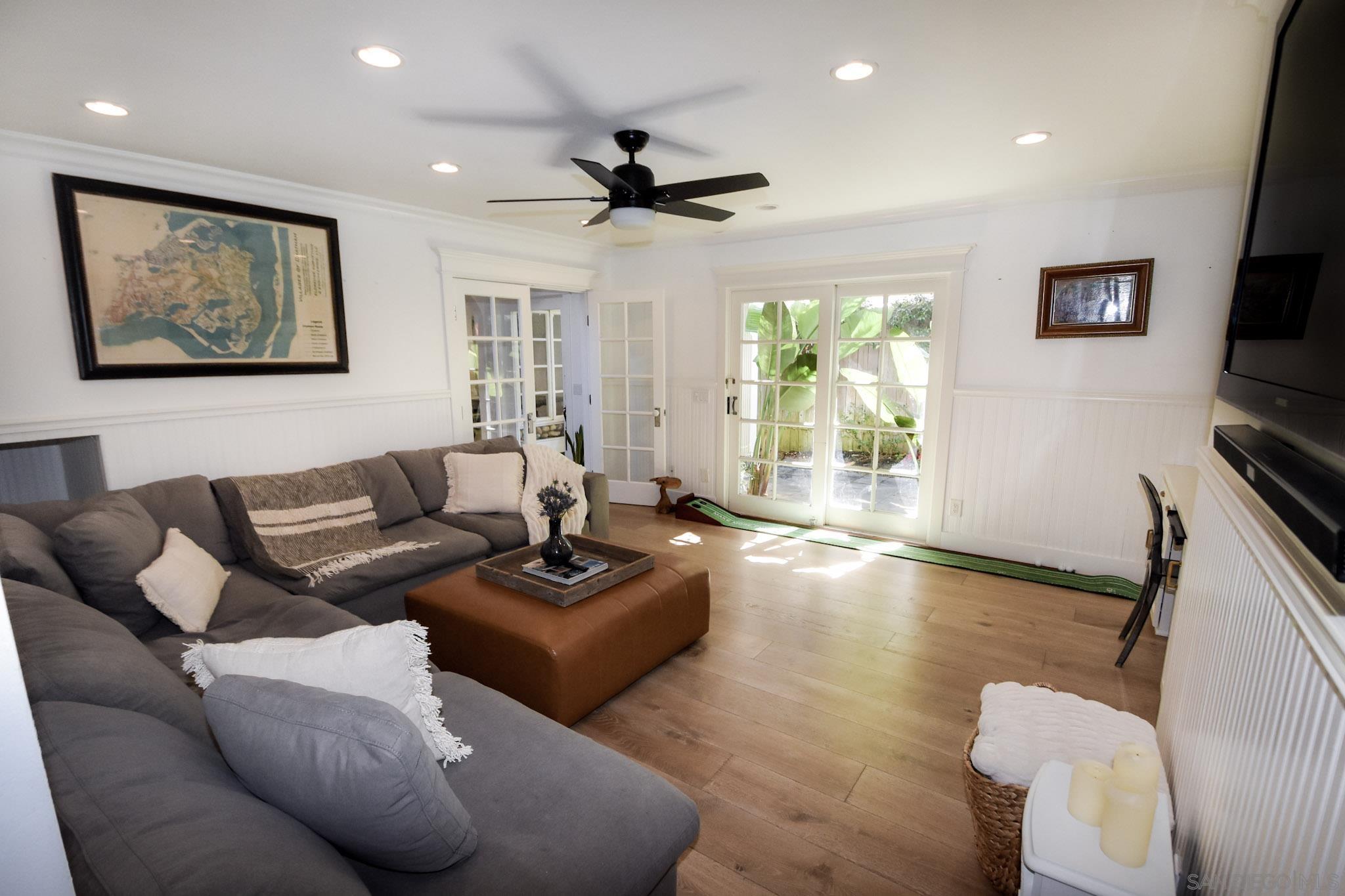 Detail Gallery Image 12 of 24 For 667  Margarita Avenue, Coronado,  CA 92118 - 4 Beds | 3/1 Baths