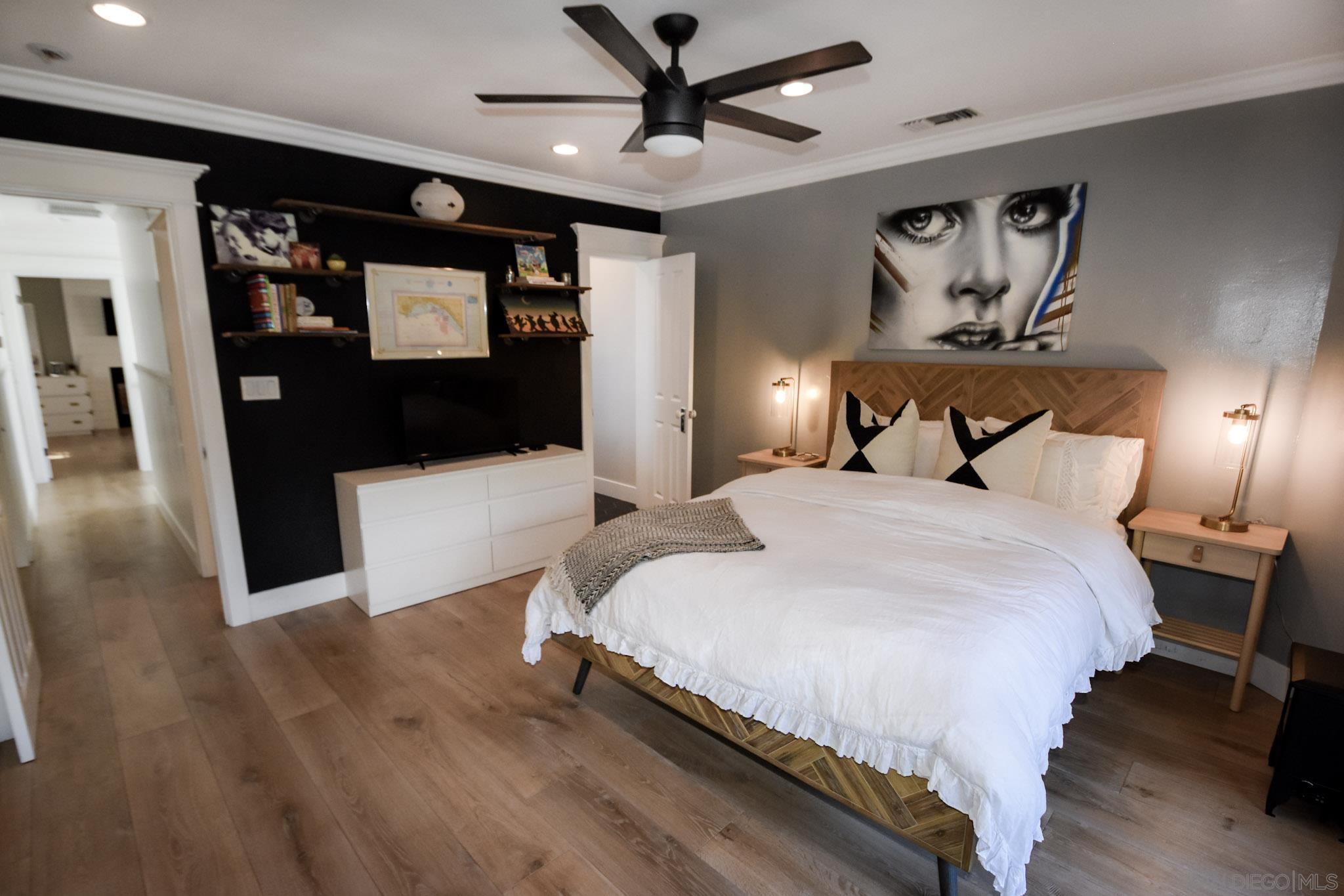 Detail Gallery Image 22 of 24 For 667  Margarita Avenue, Coronado,  CA 92118 - 4 Beds | 3/1 Baths