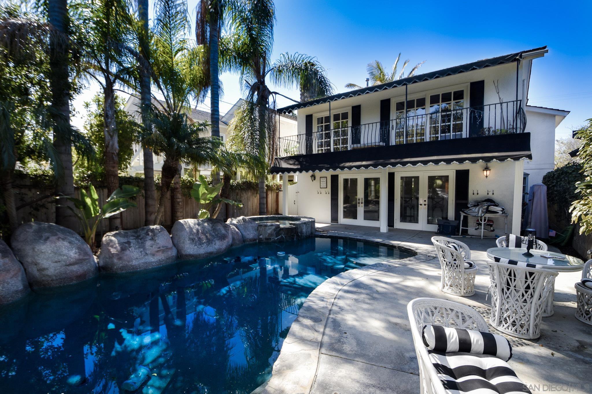 Detail Gallery Image 8 of 24 For 667  Margarita Avenue, Coronado,  CA 92118 - 4 Beds | 3/1 Baths