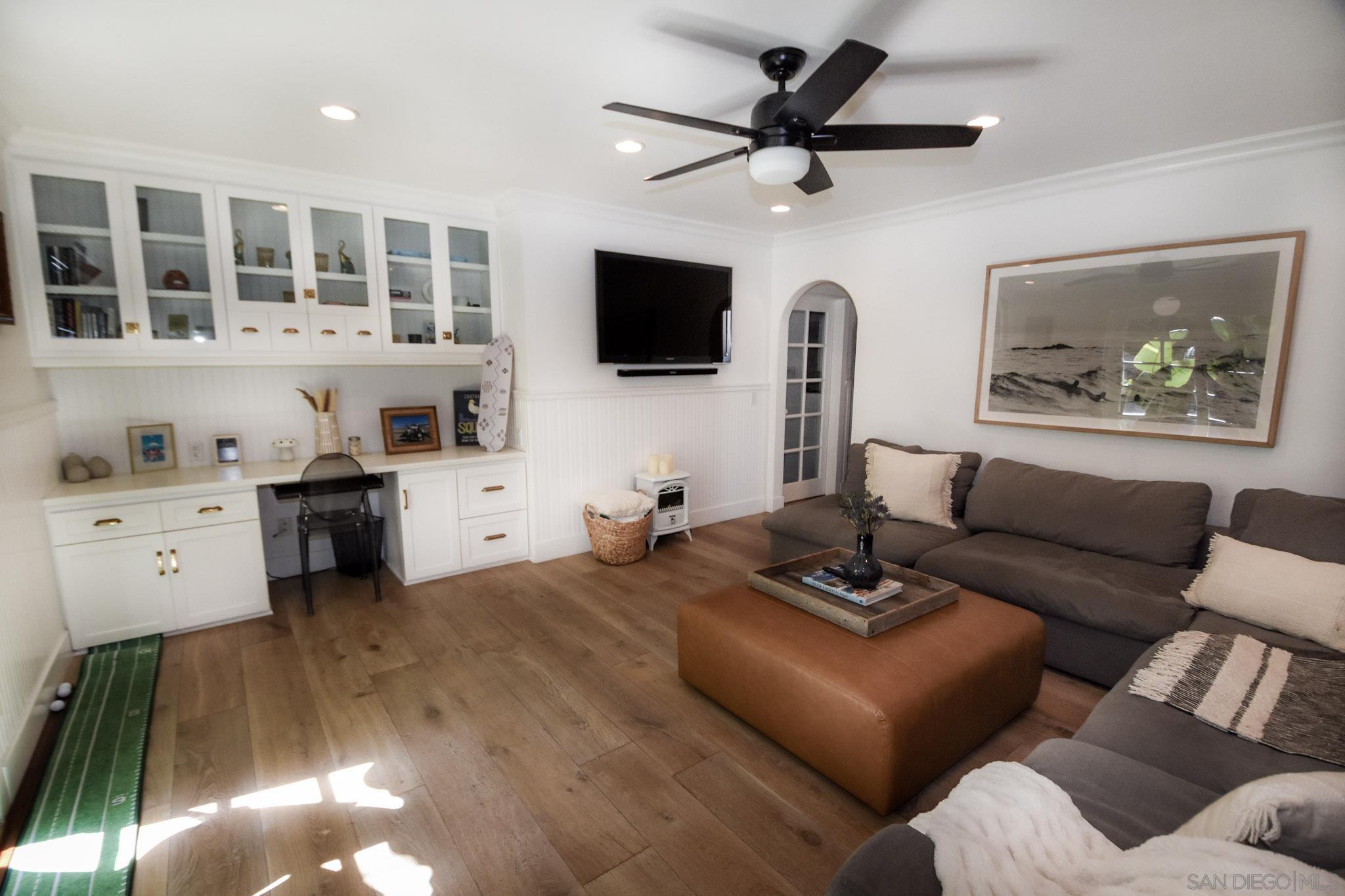 Detail Gallery Image 9 of 24 For 667  Margarita Avenue, Coronado,  CA 92118 - 4 Beds | 3/1 Baths