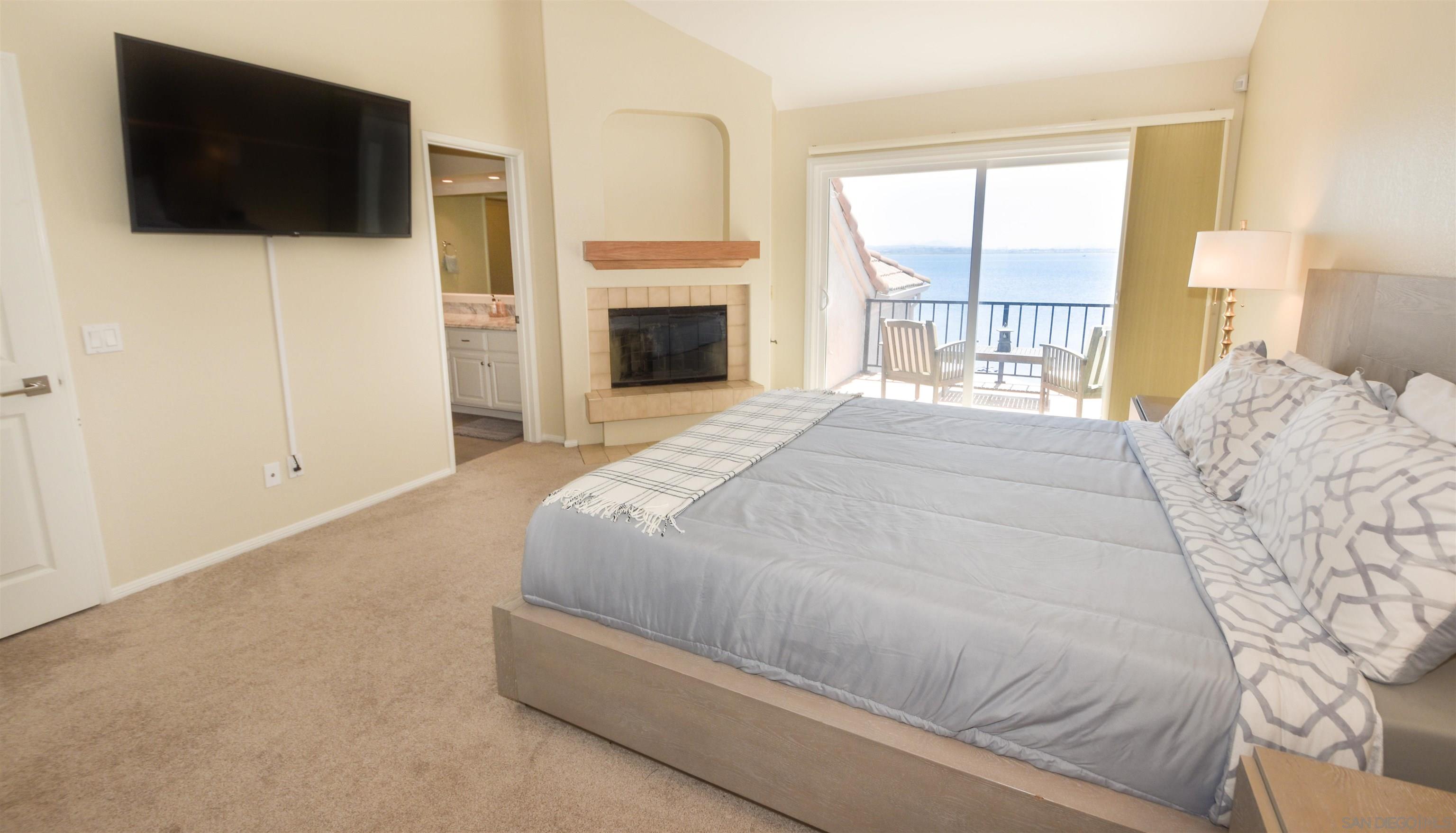 Detail Gallery Image 26 of 38 For 15  Aruba Bnd, Coronado,  CA 92118 - 3 Beds | 3 Baths