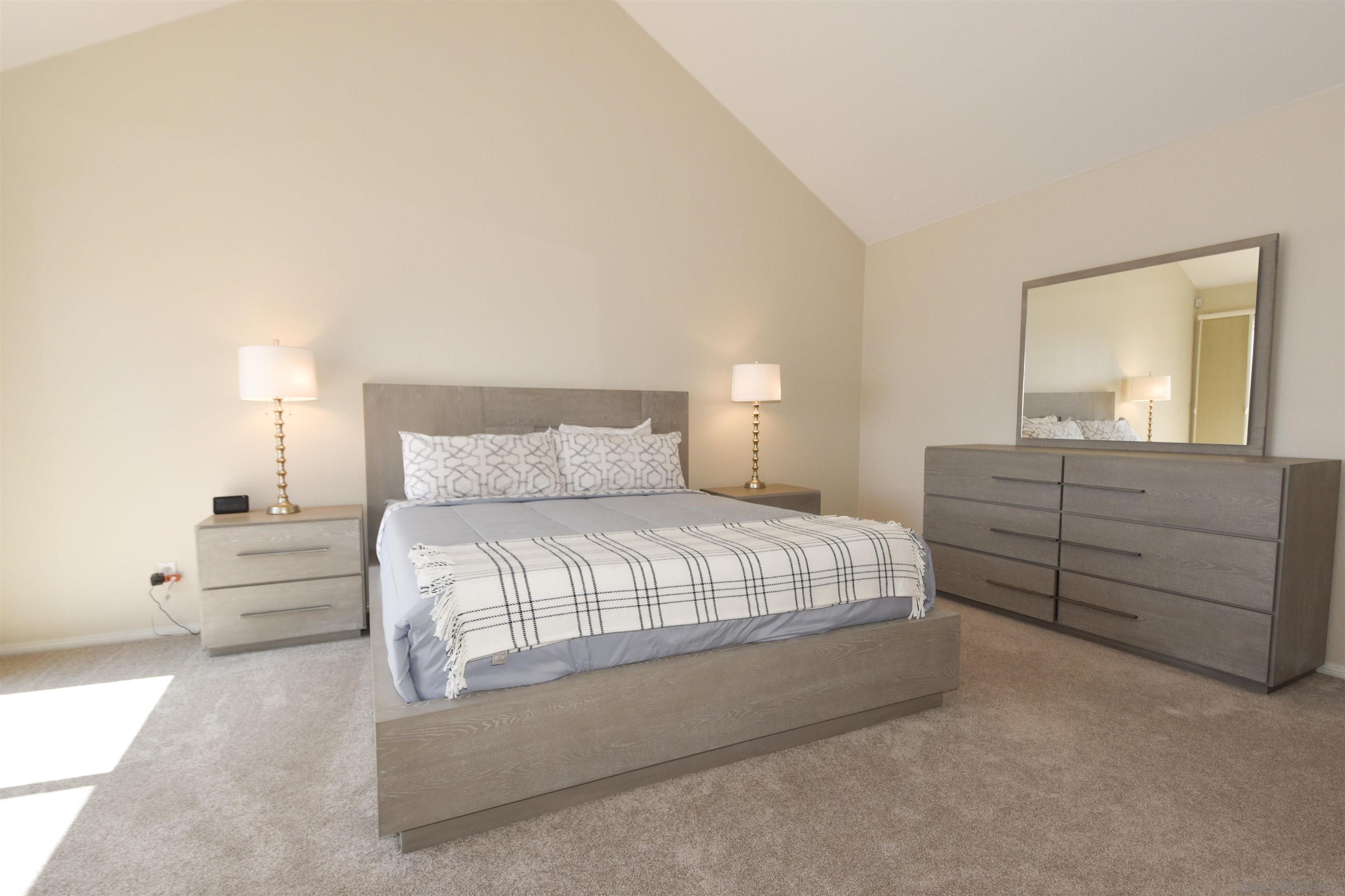 Detail Gallery Image 29 of 38 For 15  Aruba Bnd, Coronado,  CA 92118 - 3 Beds | 3 Baths